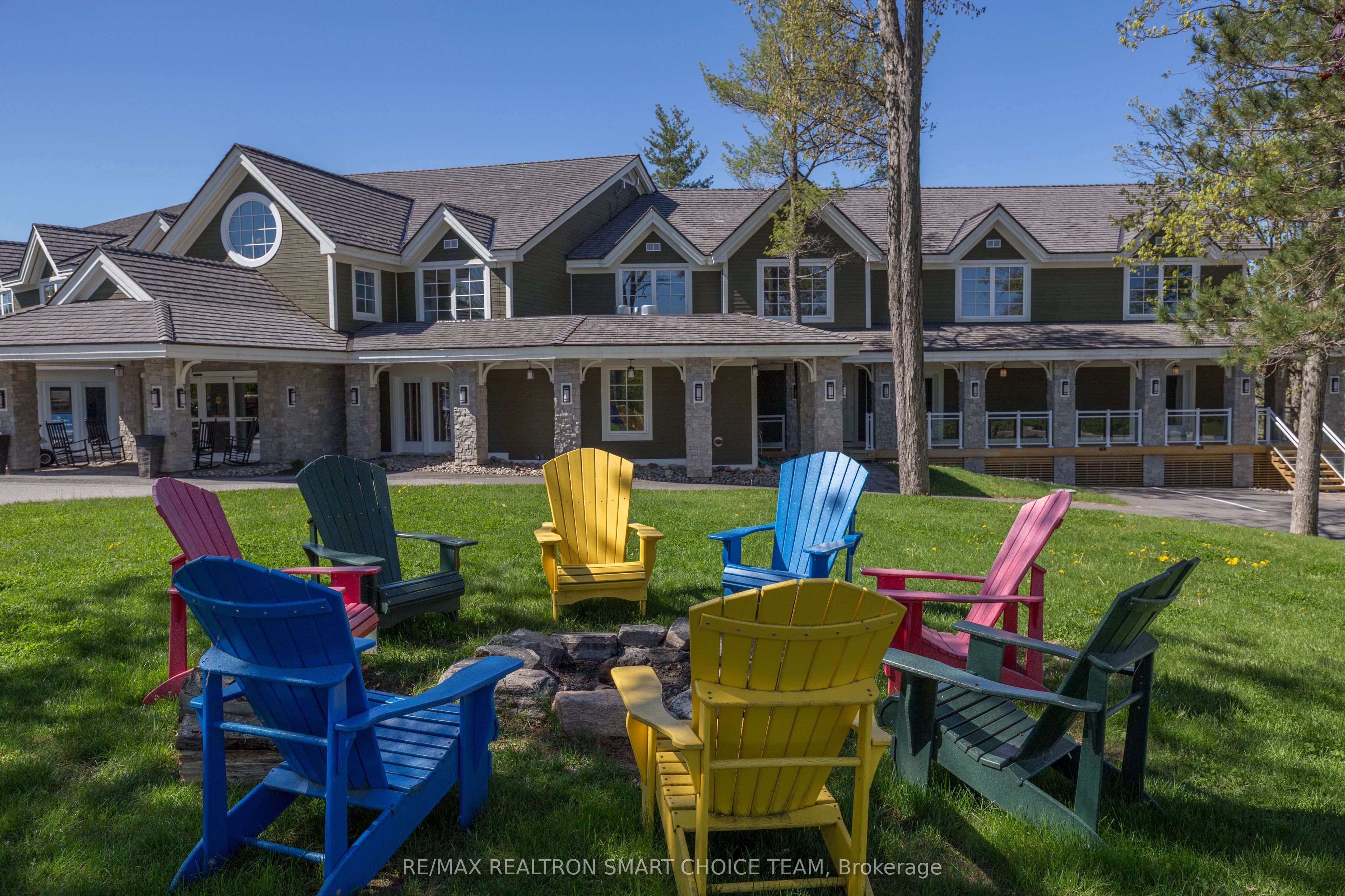 #l204-c1&c2 - 1869 Muskoka 118 Road Property Photo 1