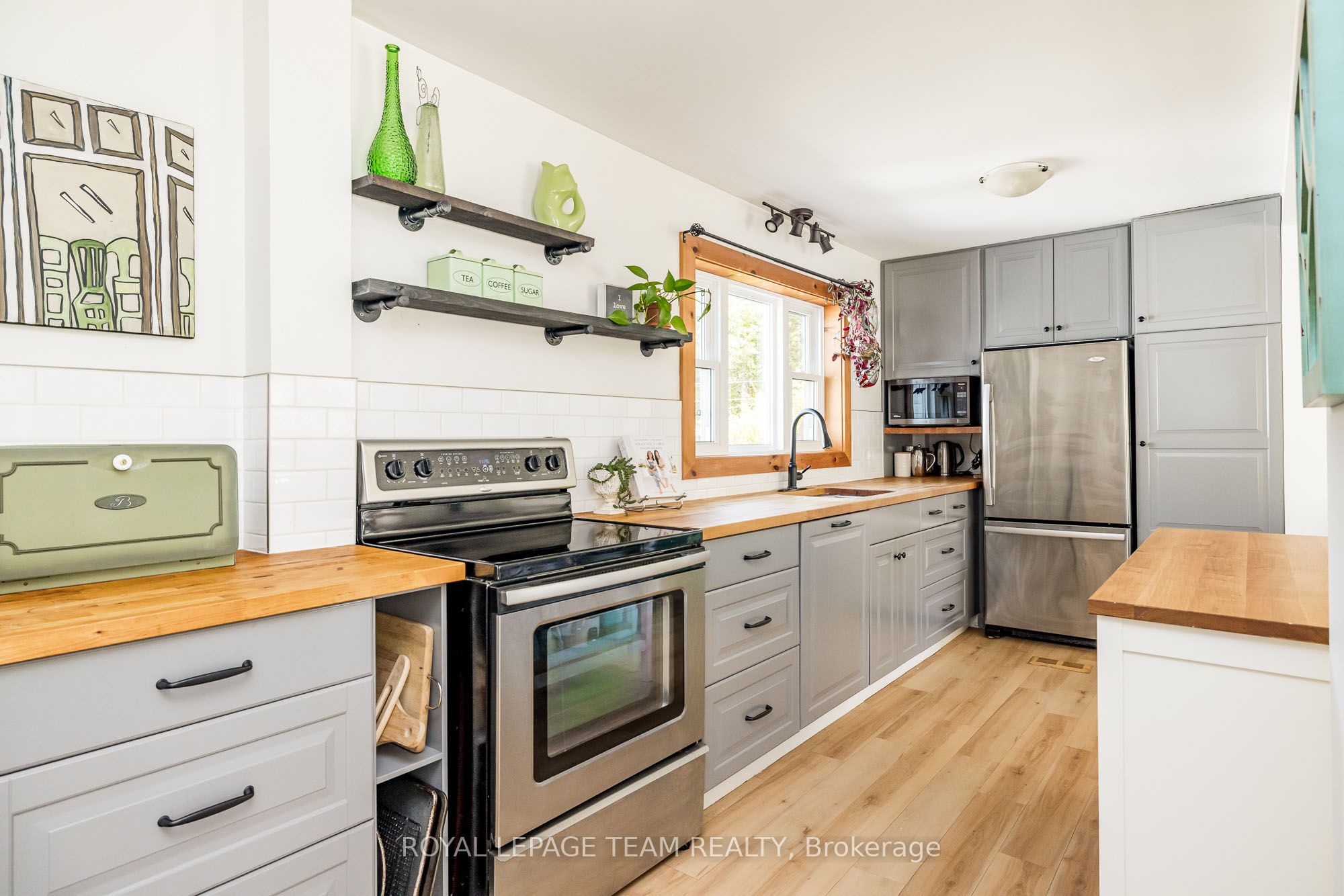 111 William Street Property Photo 16