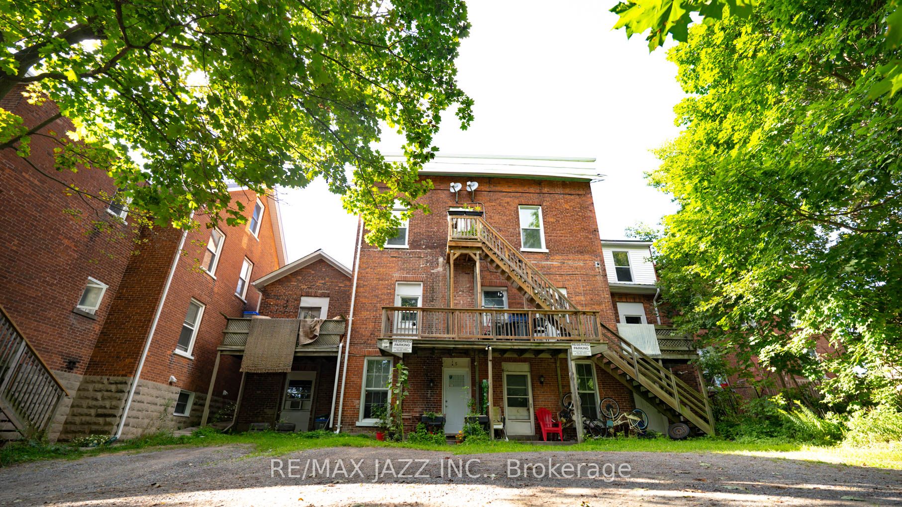 195-197 Walton Street Property Photo 6