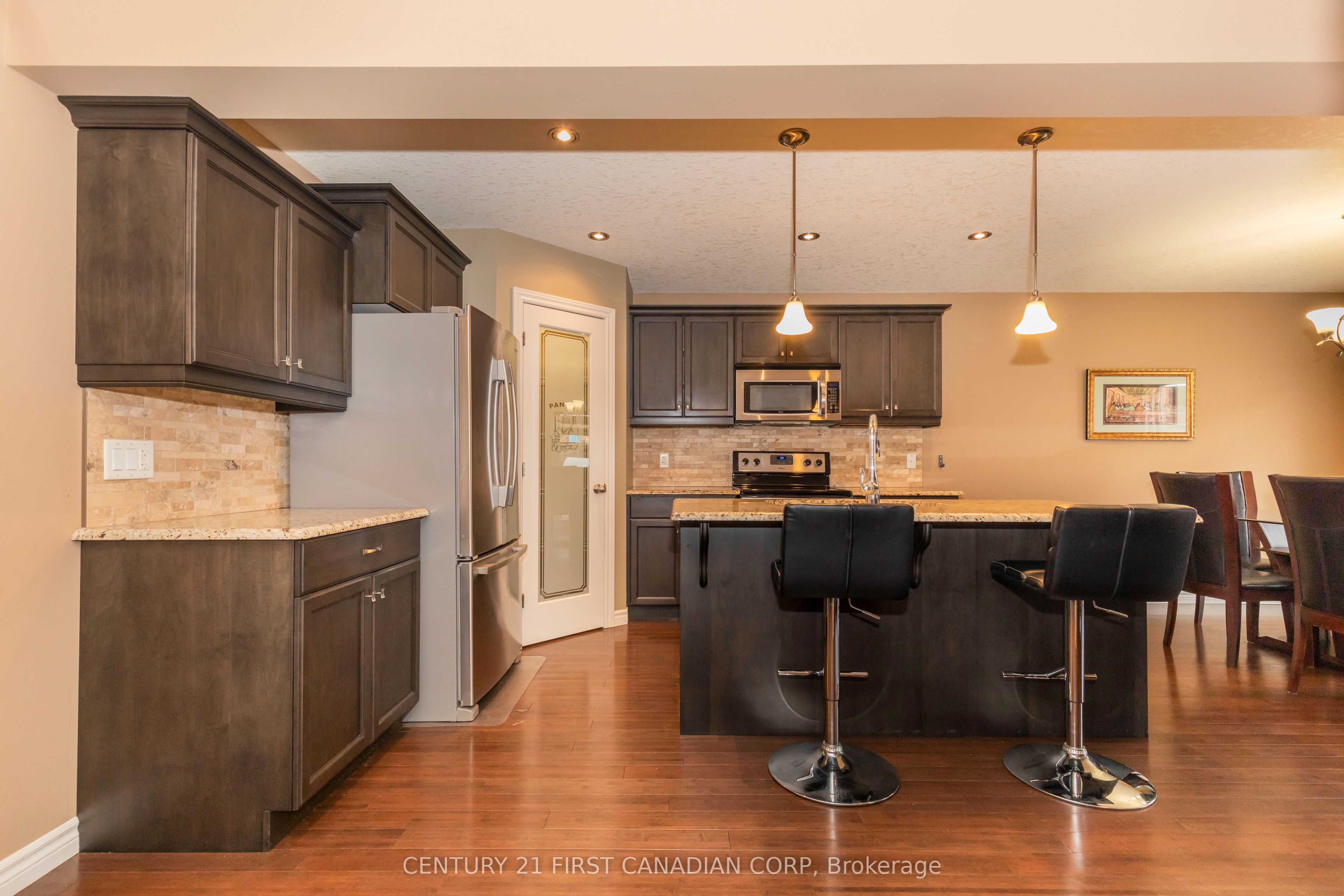 3337 Paulpeel Avenue Property Photo 11