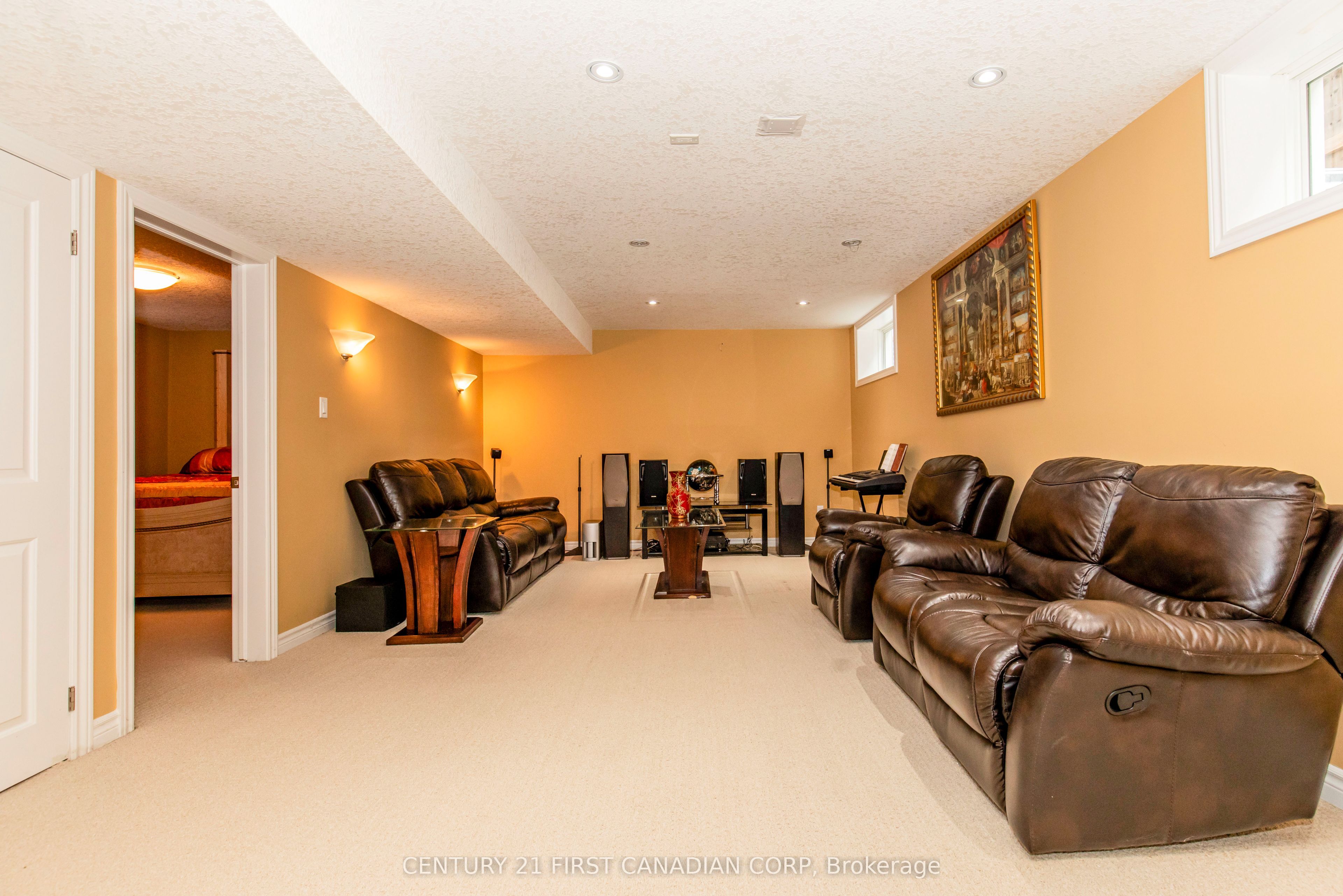 3337 Paulpeel Avenue Property Photo 33