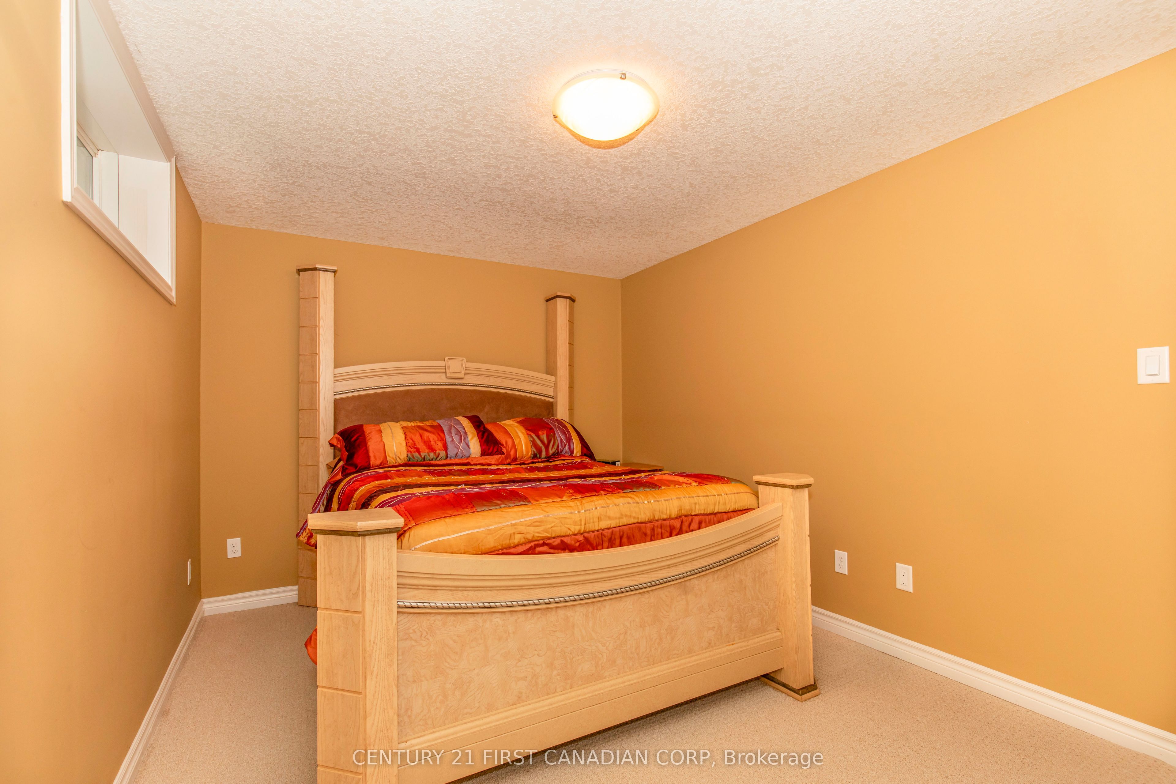 3337 Paulpeel Avenue Property Photo 35