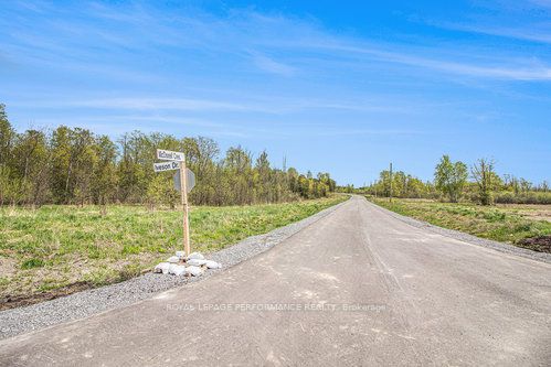 7 Mcdonell Crescent Property Photo 12