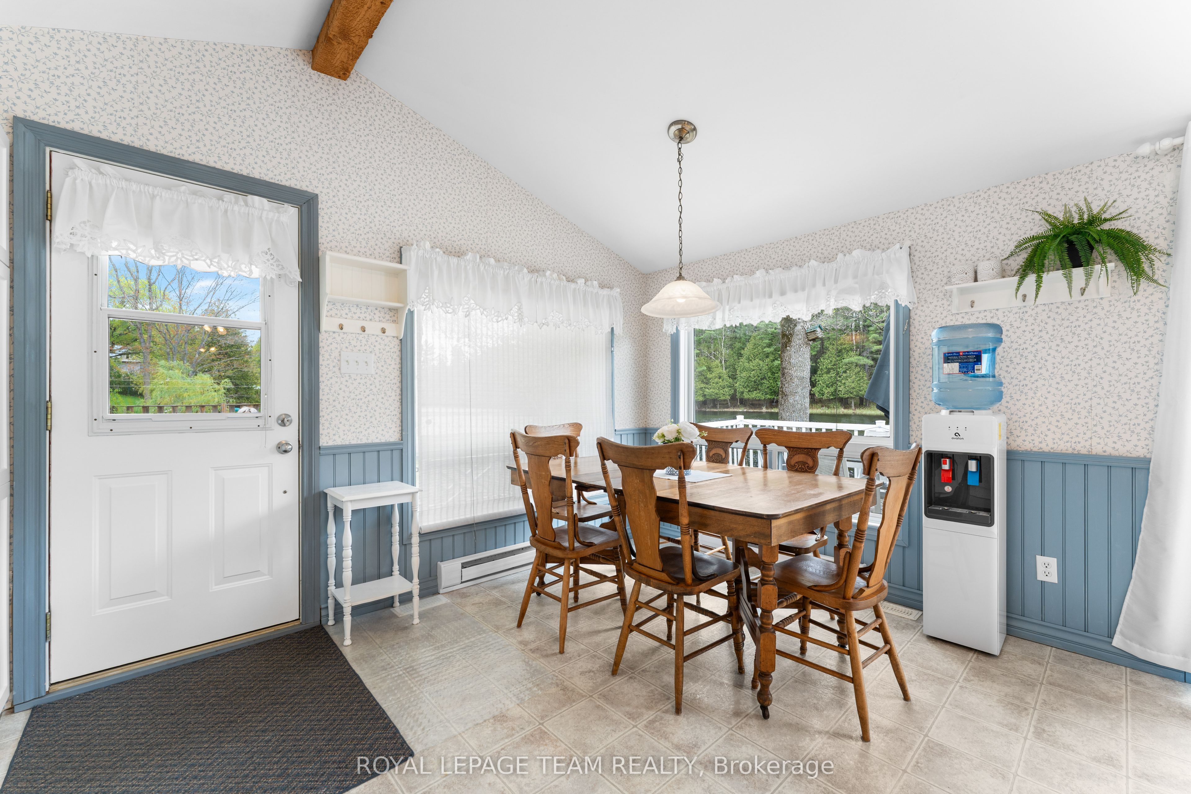 3957 Elphin-maberly Road Property Photo 20
