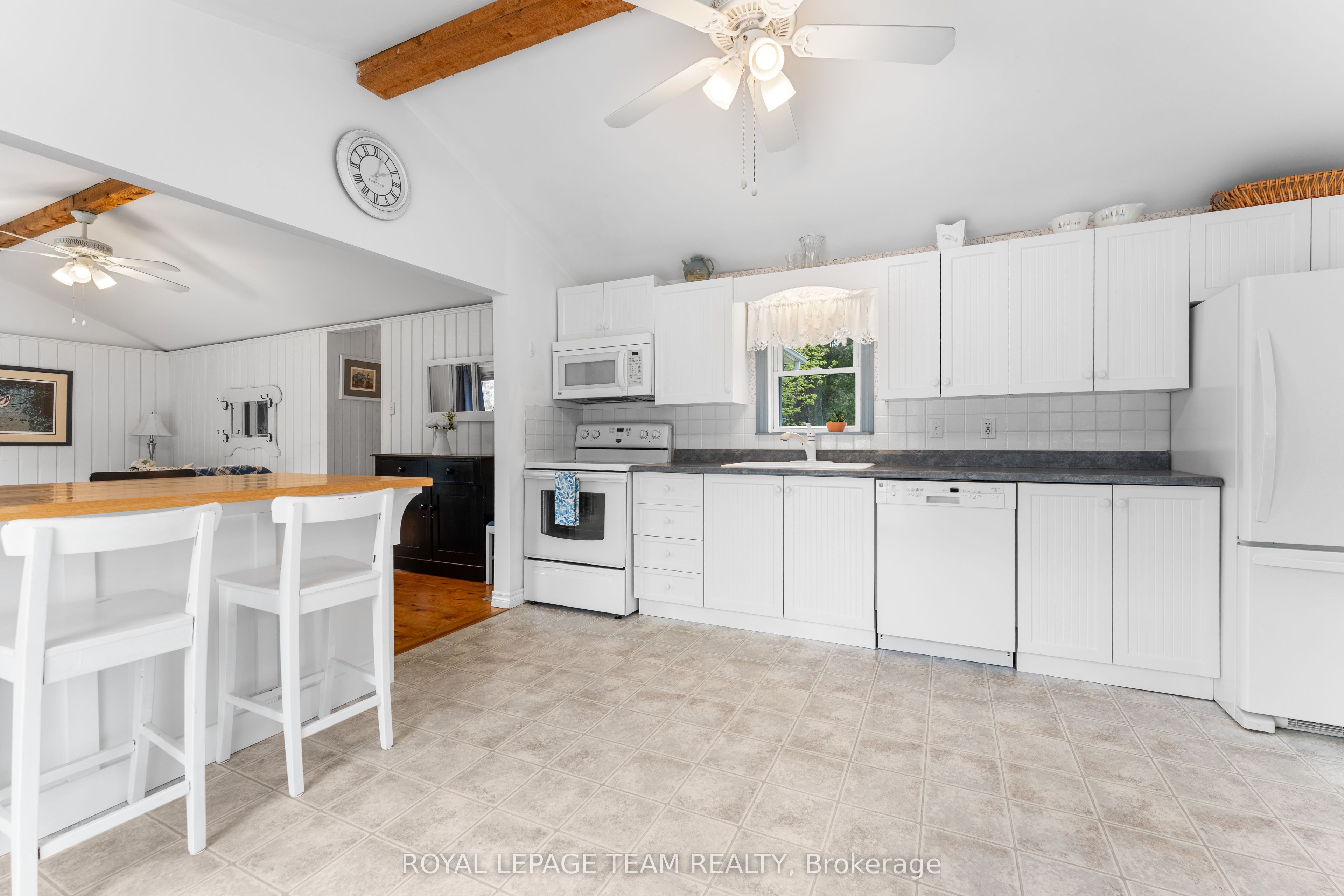 3957 Elphin-maberly Road Property Photo 21