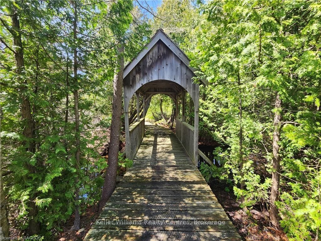 Lot 10 Trillium Crossing Property Photo 22