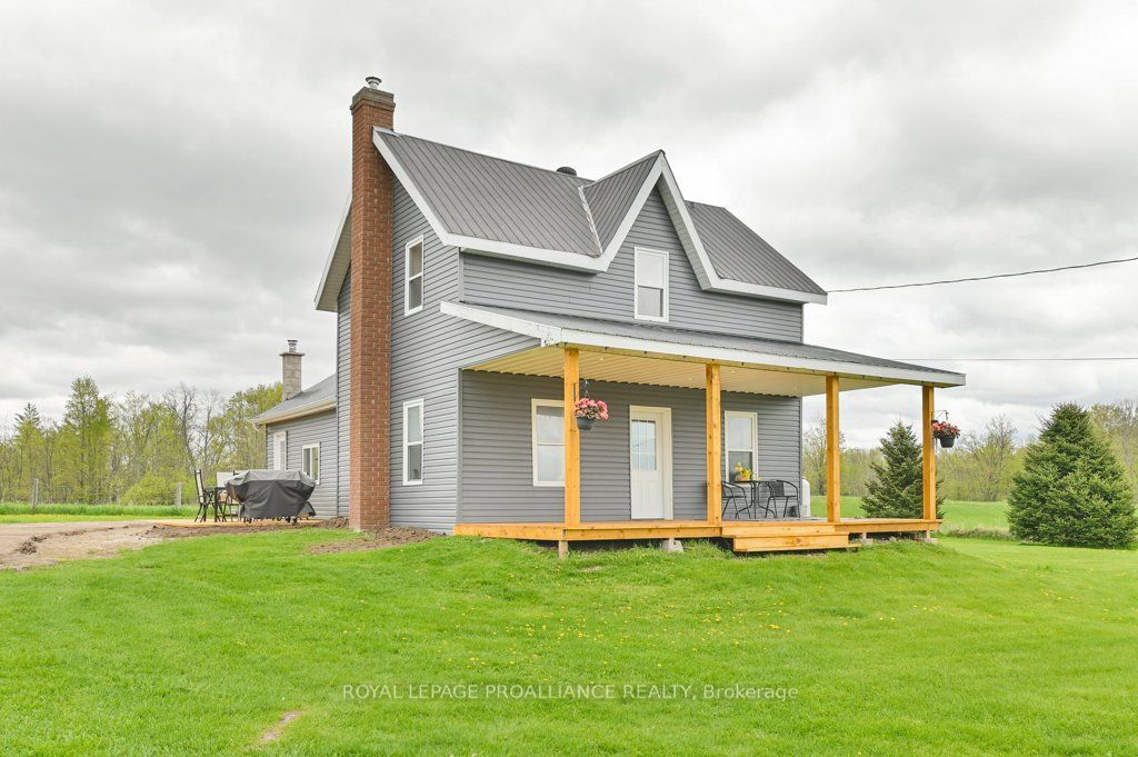 878 Barry Road Property Photo 1