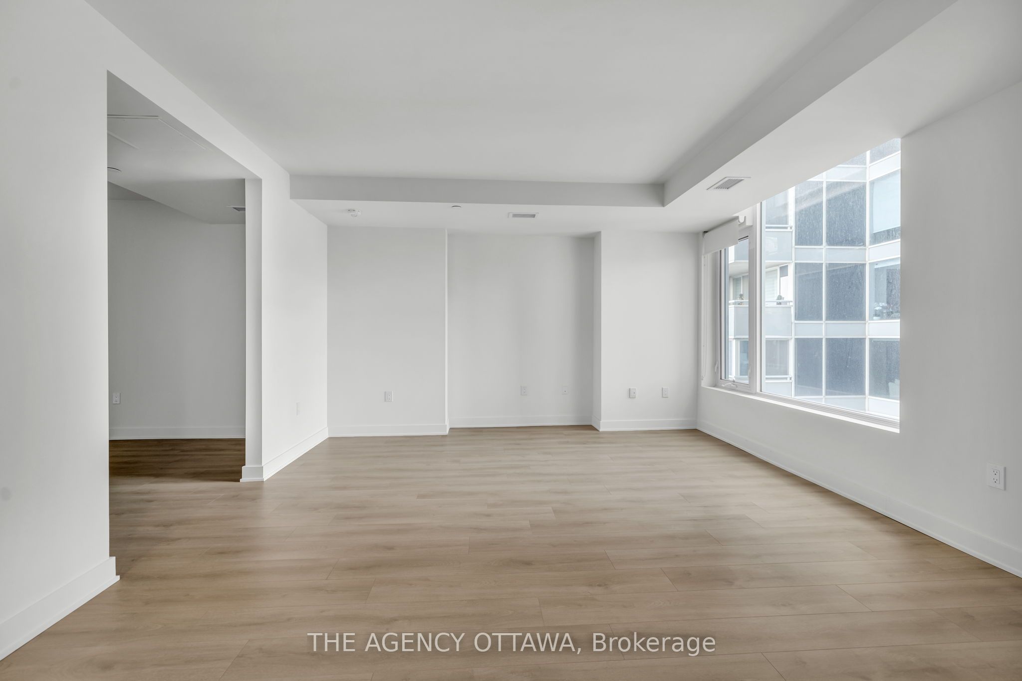 199 Rideau St Property Photo 7