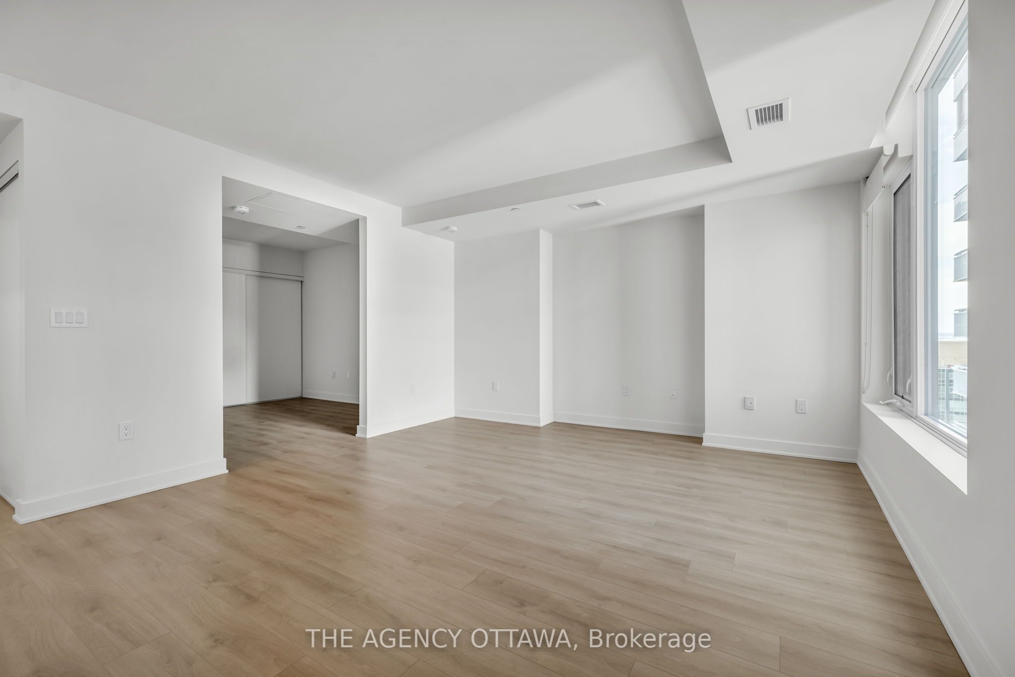 199 Rideau St Property Photo 9