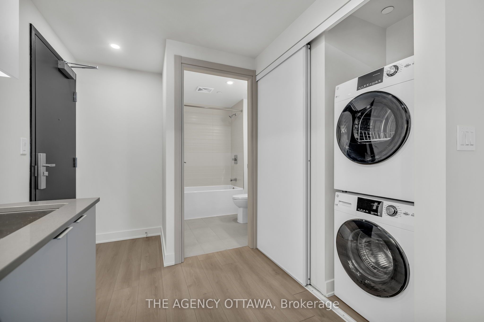 199 Rideau St Property Photo 14