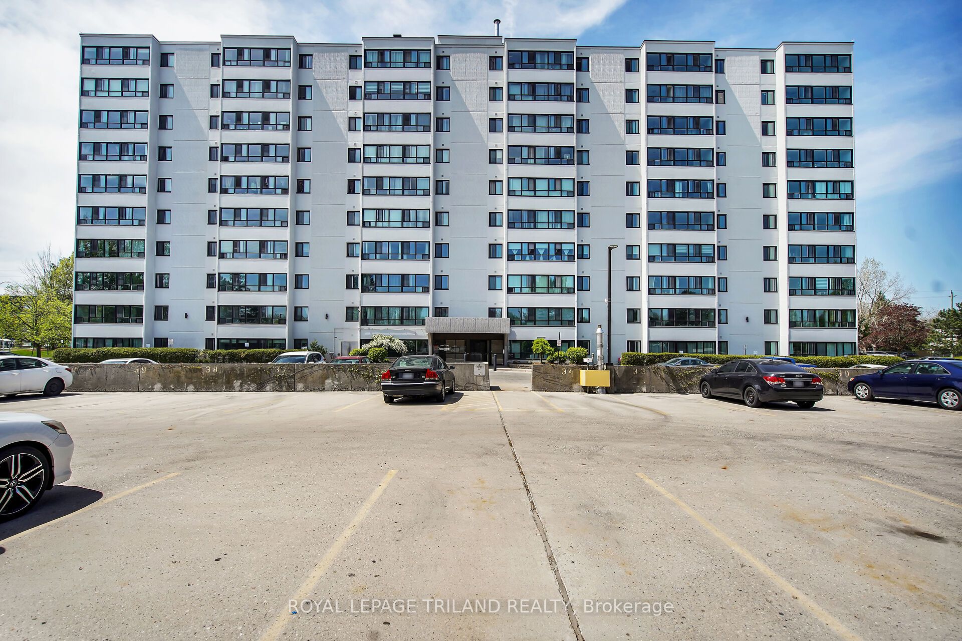 600 Grenfell Drive 208 Property Photo 1