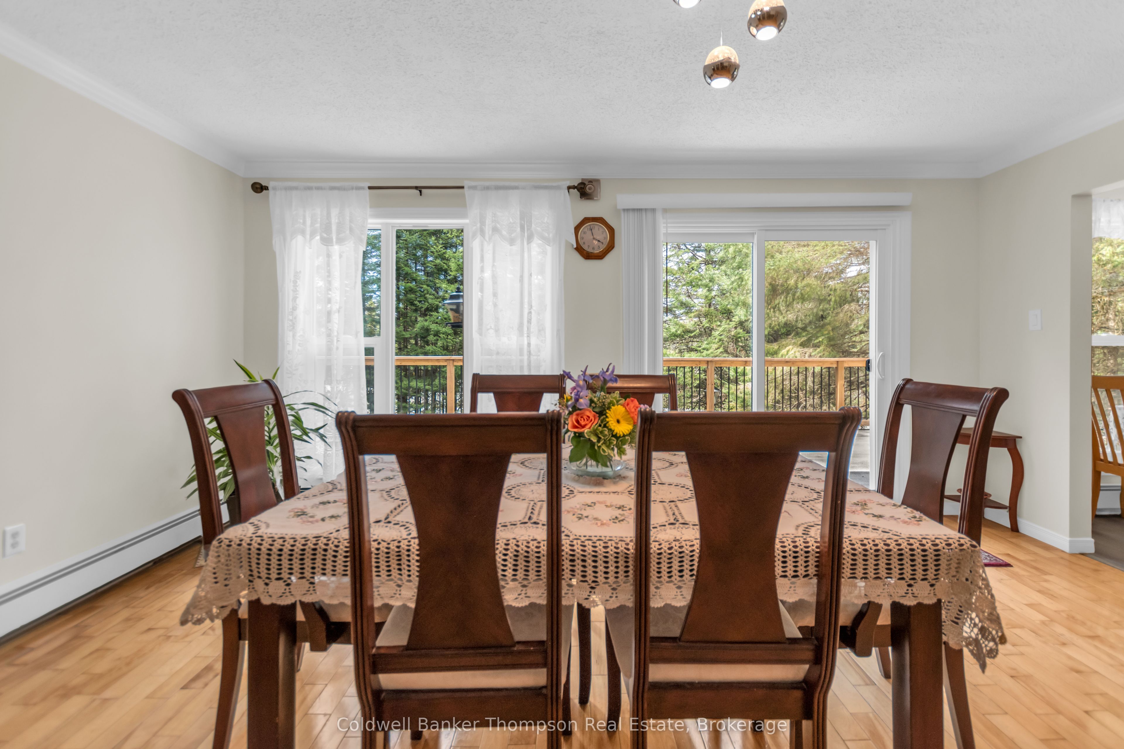 1459 Ravenscliffe Road Property Photo 11
