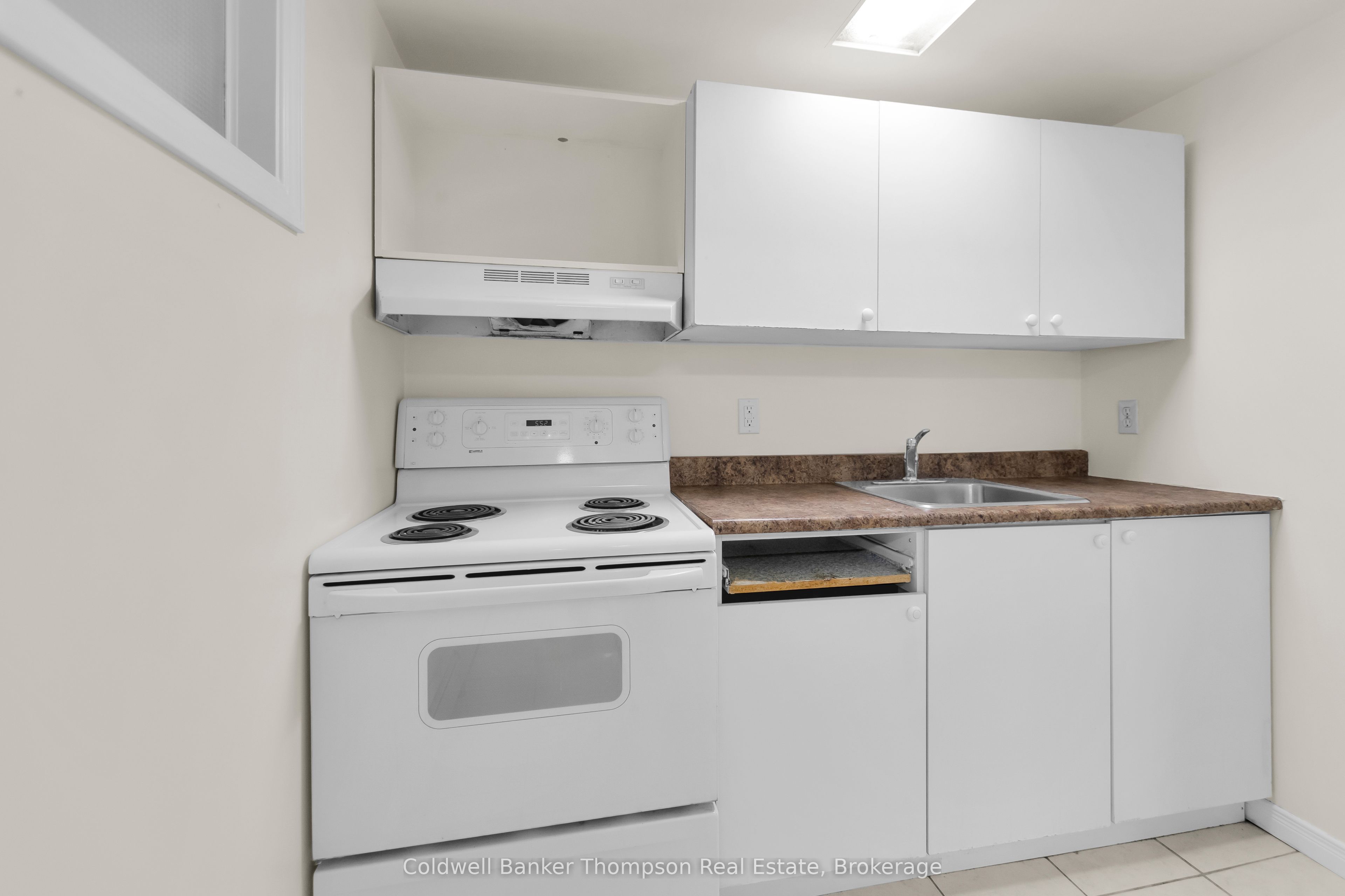 1459 Ravenscliffe Road Property Photo 32