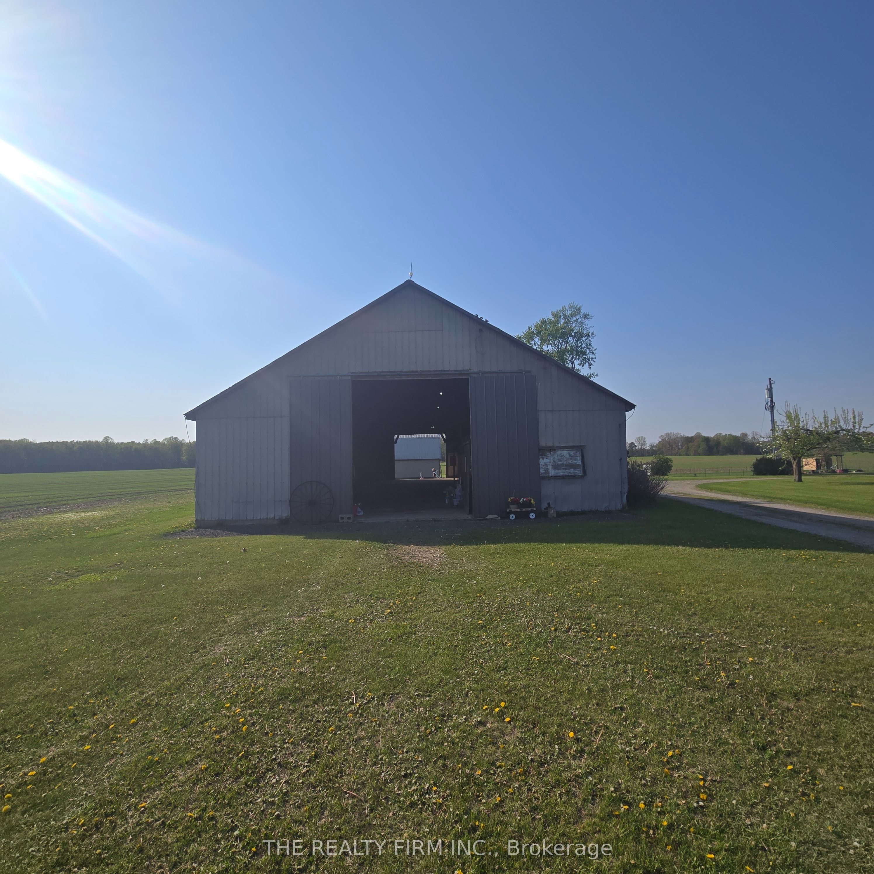 #3 - 20662 Marsh Line Property Photo