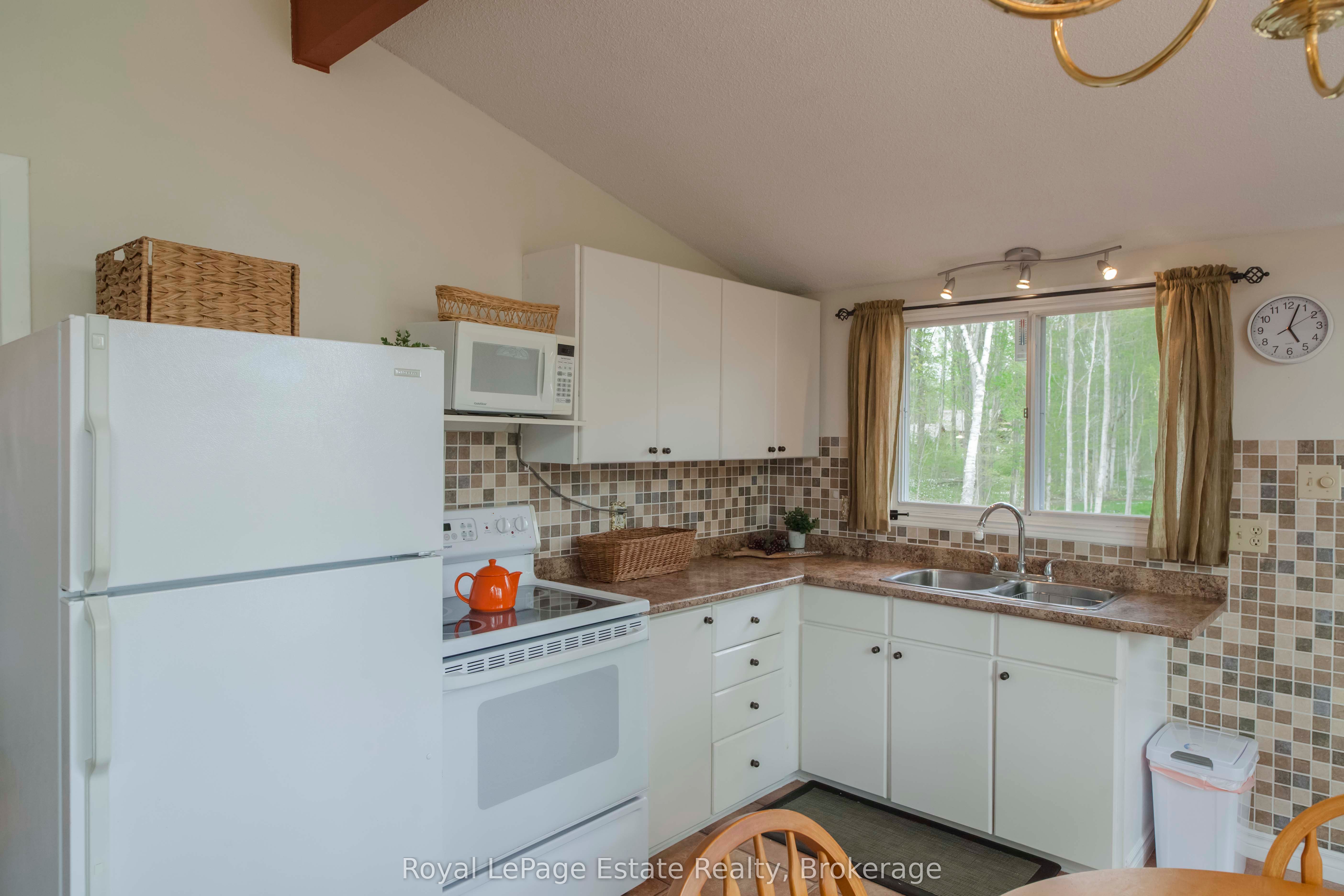 31 Deer Trail Road Property Photo 13