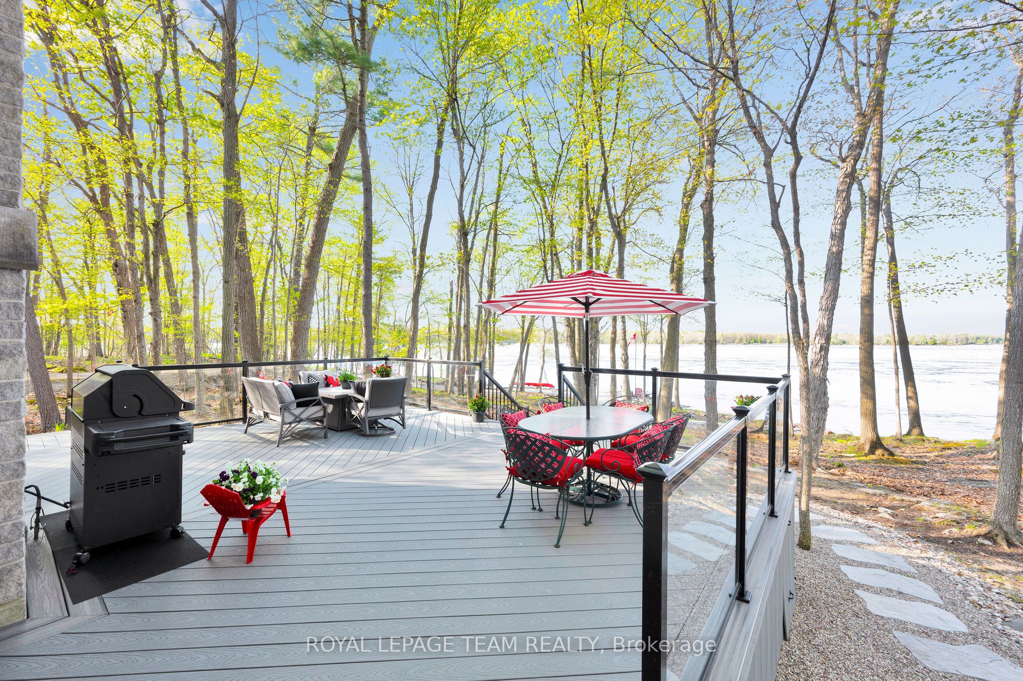 270 Morris Island Dr Property Photo 5