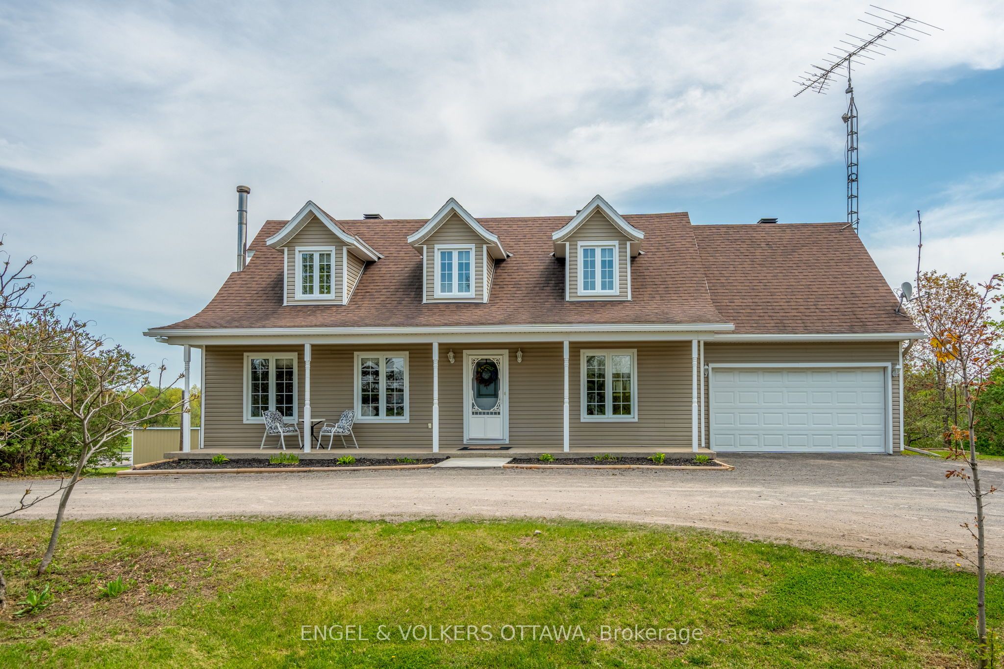 2867 Stagecoach Road Property Photo 1