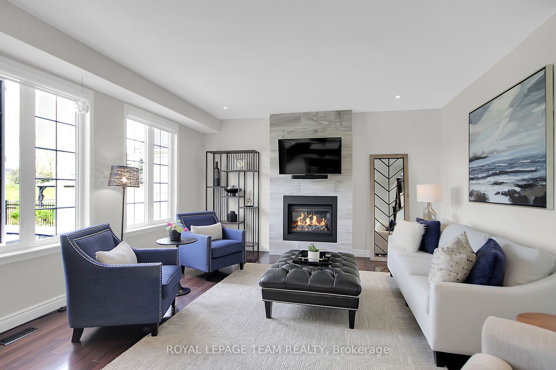 441 Blackleaf Drive Property Photo 12