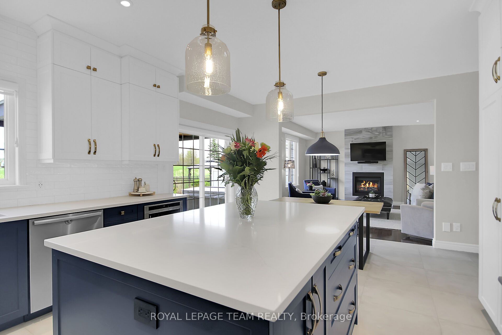 441 Blackleaf Drive Property Photo 18