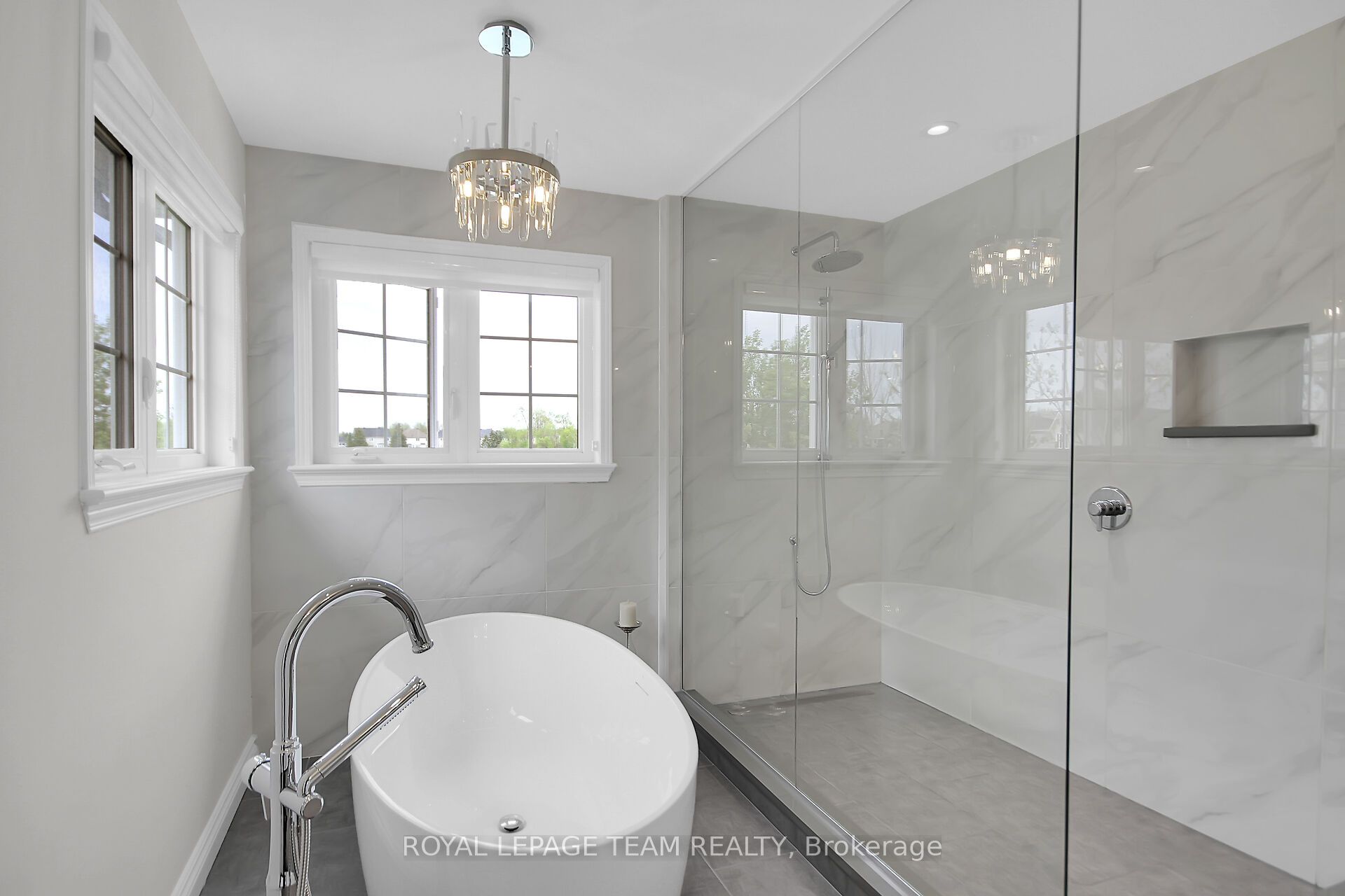 441 Blackleaf Drive Property Photo 28