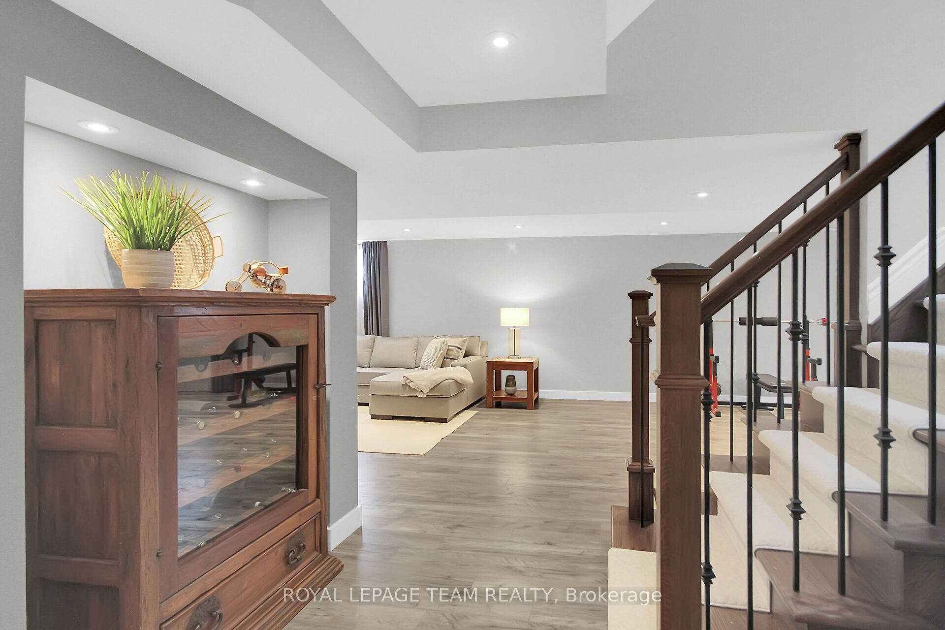 441 Blackleaf Drive Property Photo 35