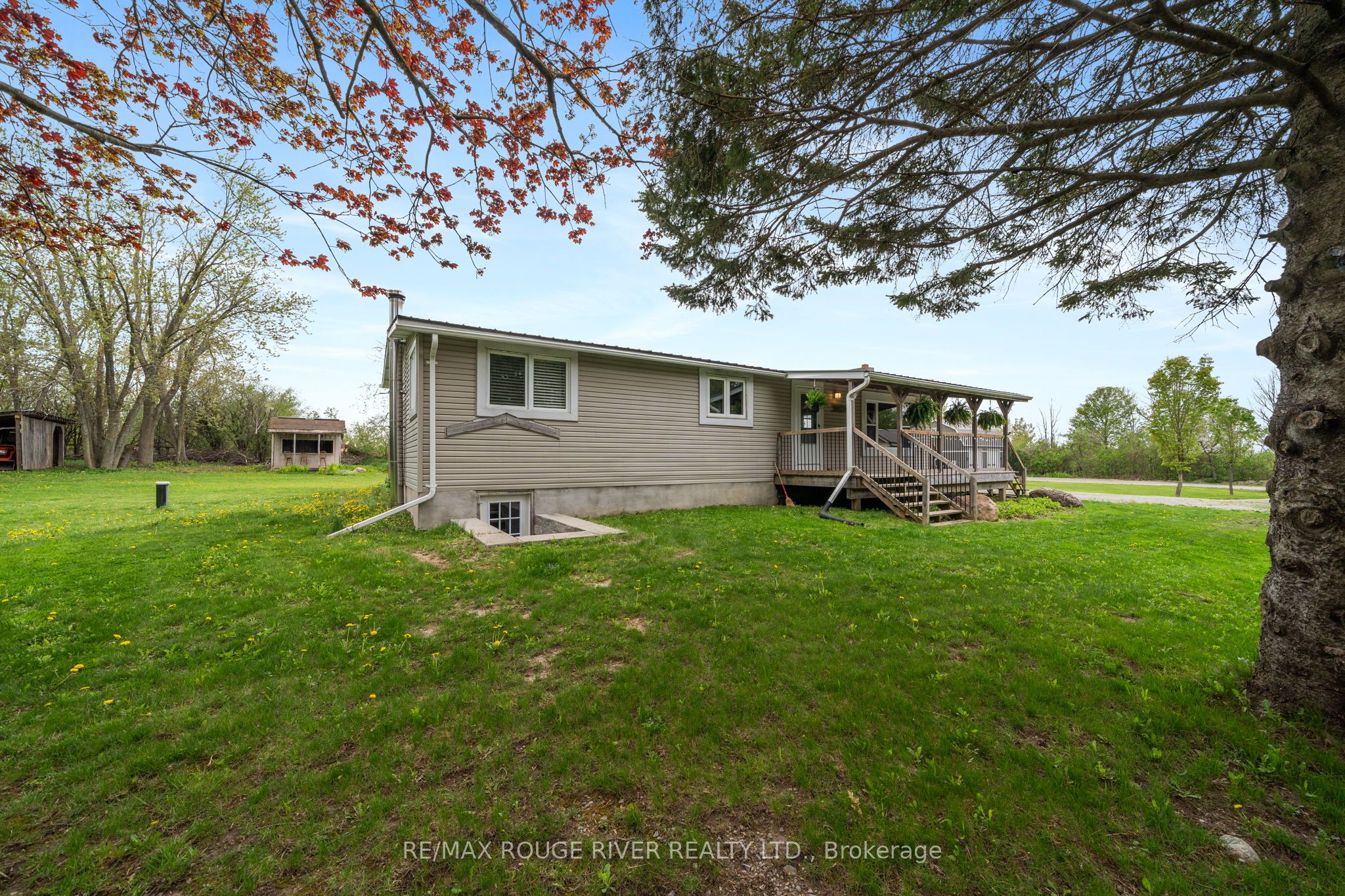 566 Cottingham Road Property Photo 2