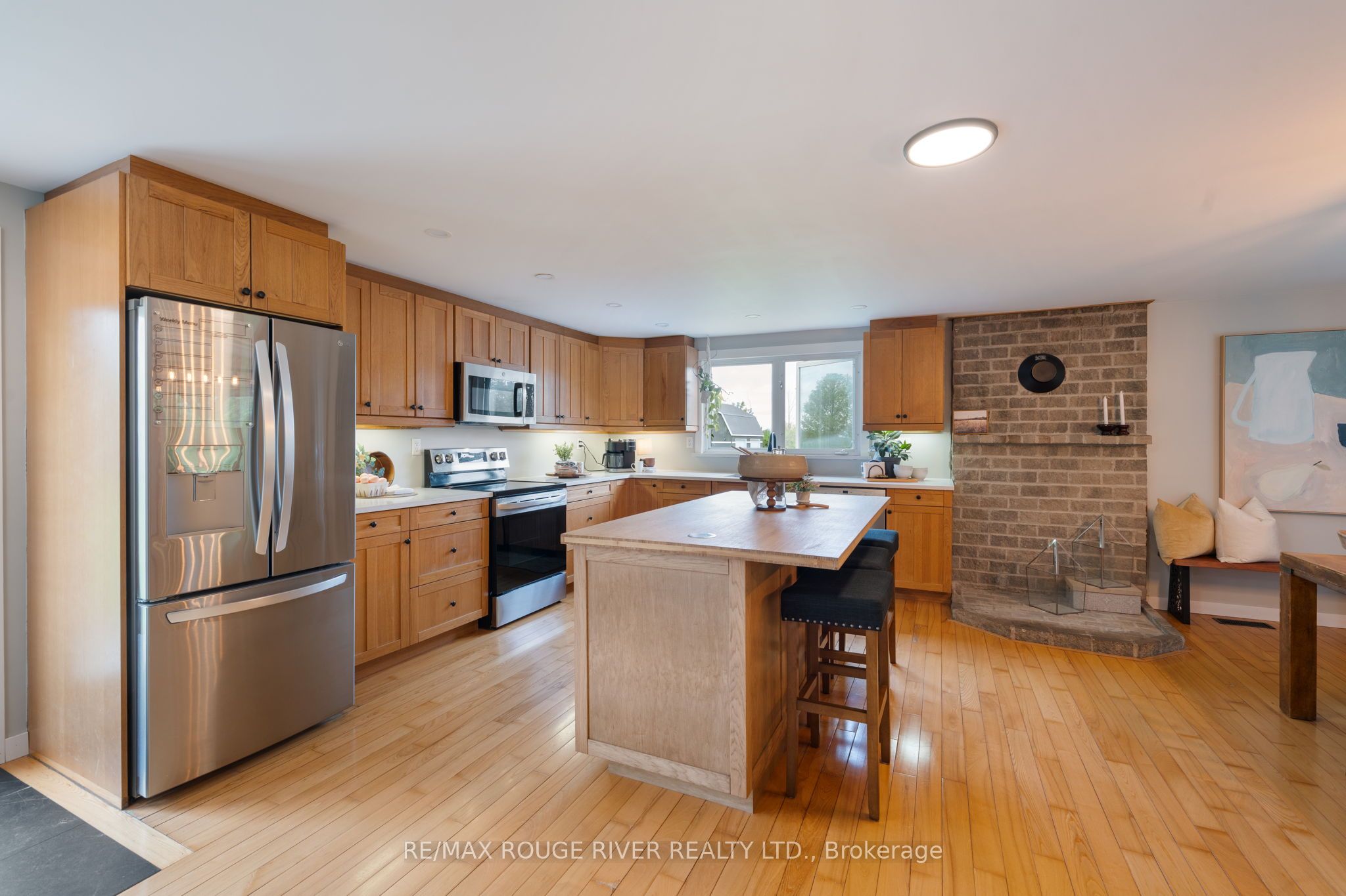 566 Cottingham Road Property Photo 11
