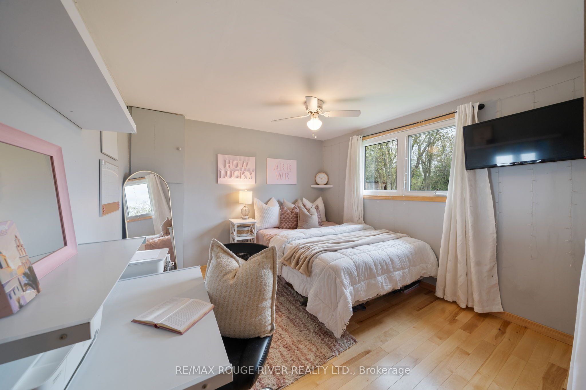 566 Cottingham Road Property Photo 16