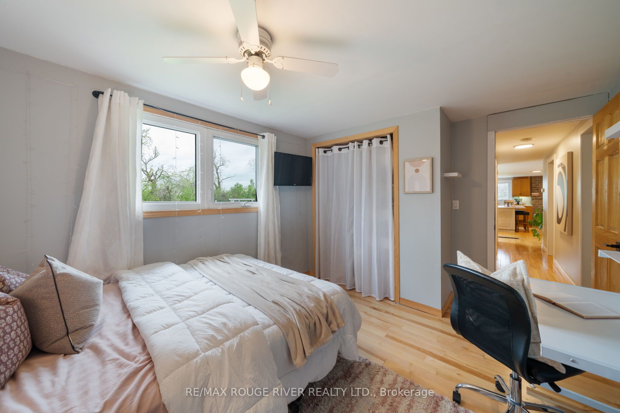 566 Cottingham Road Property Photo 17