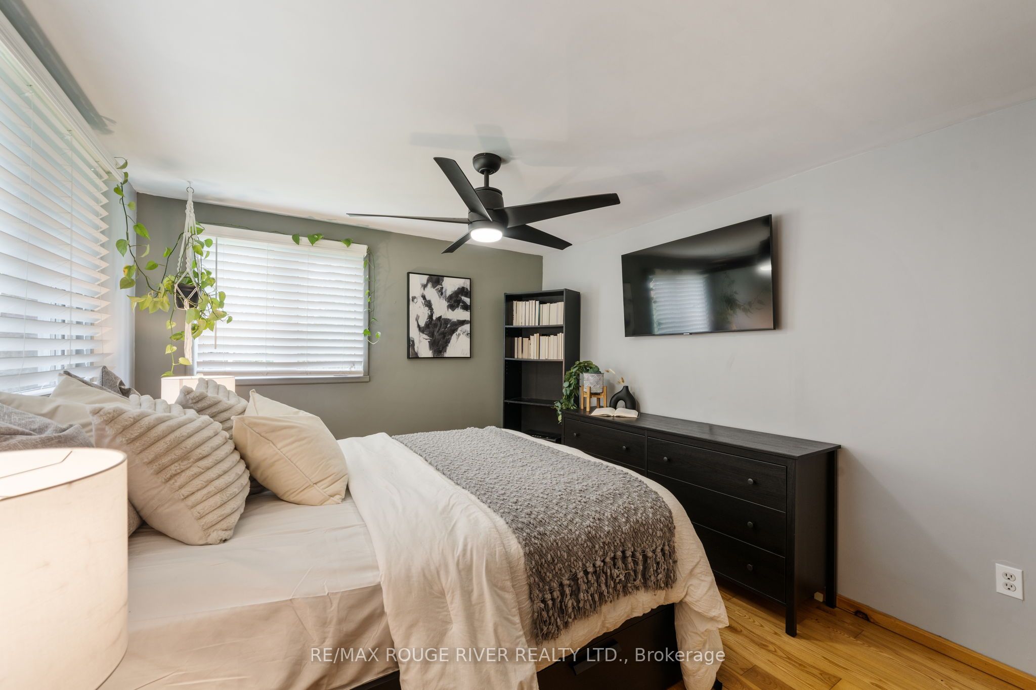 566 Cottingham Road Property Photo 19