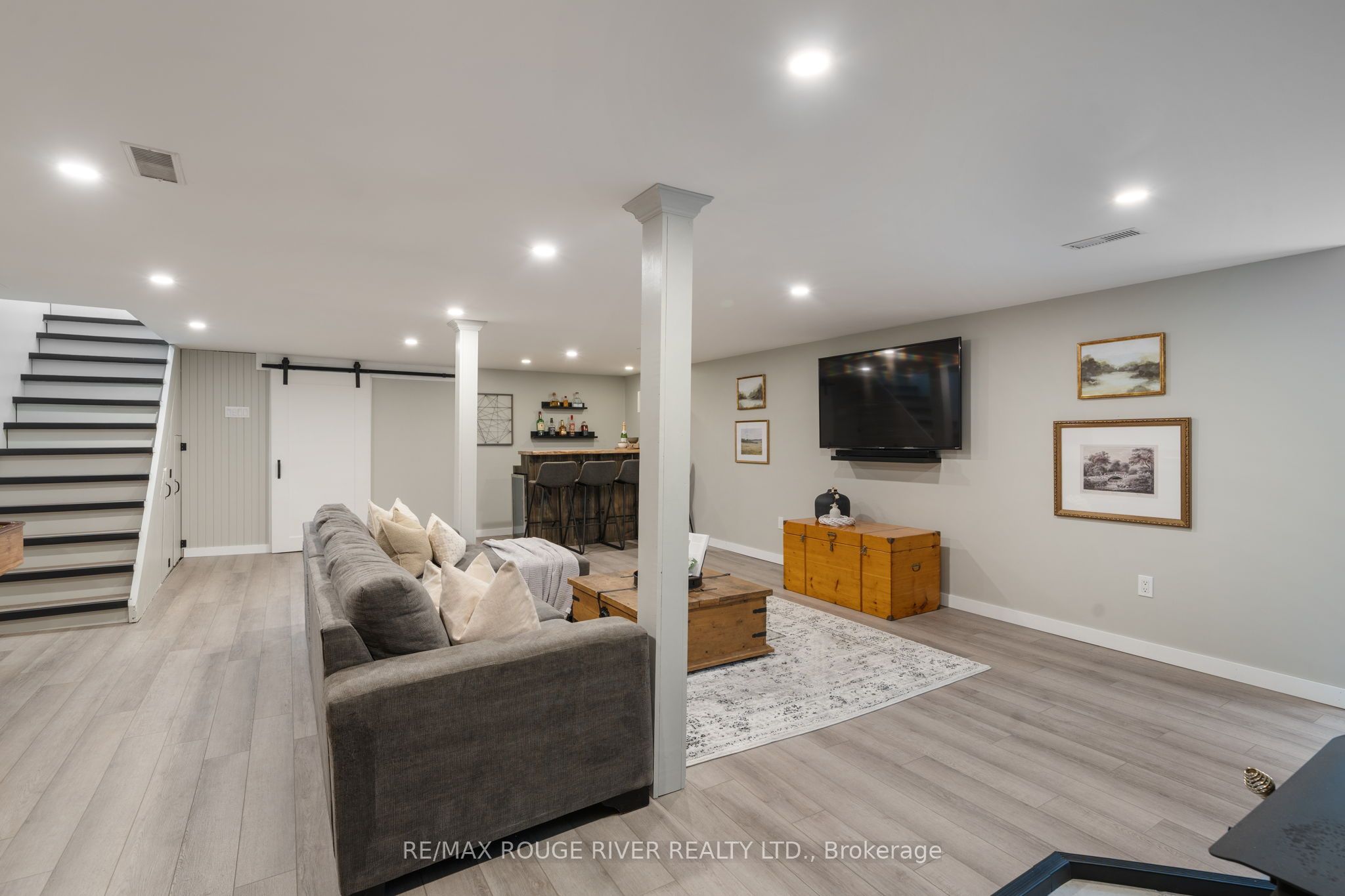 566 Cottingham Road Property Photo 22