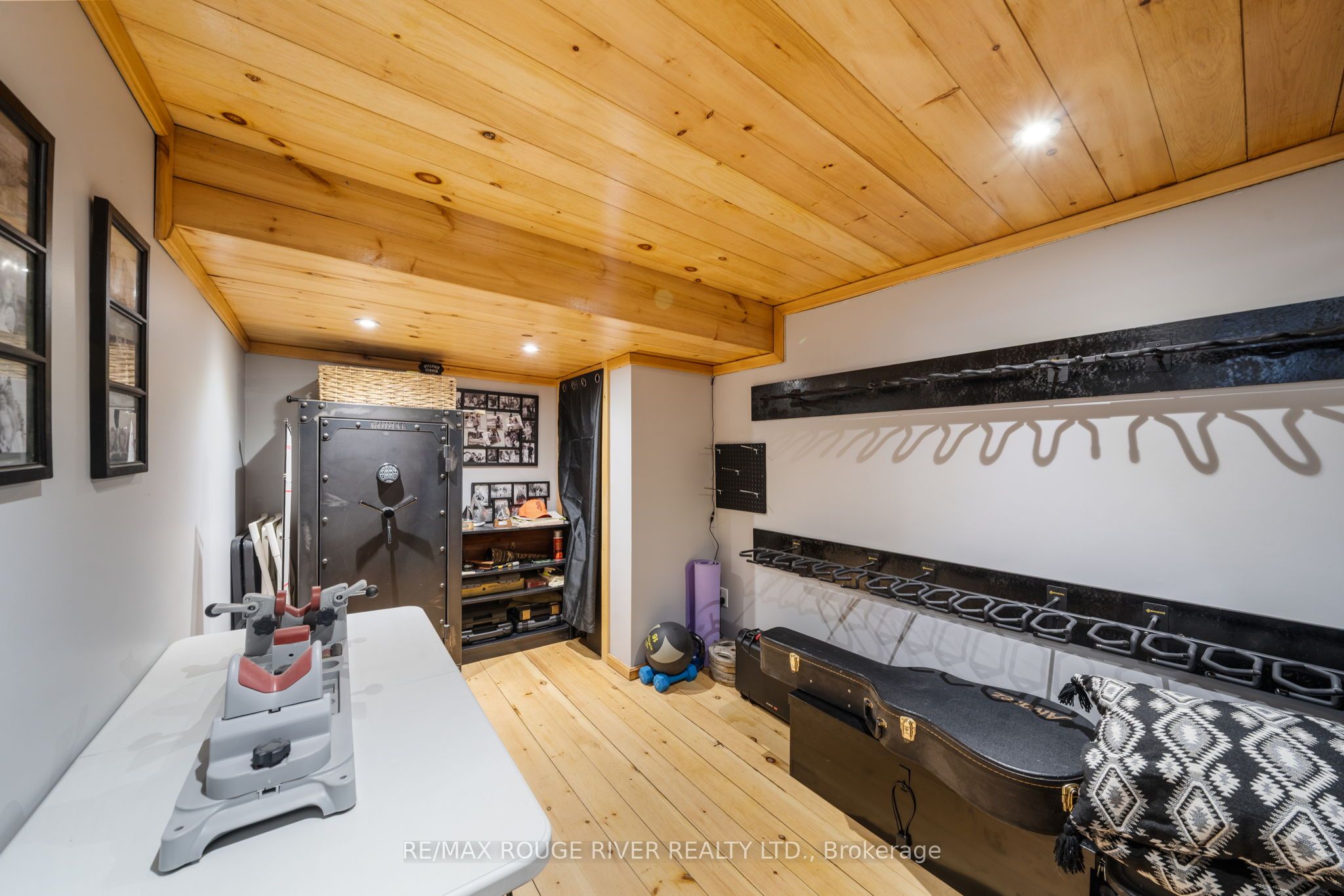 566 Cottingham Road Property Photo 29