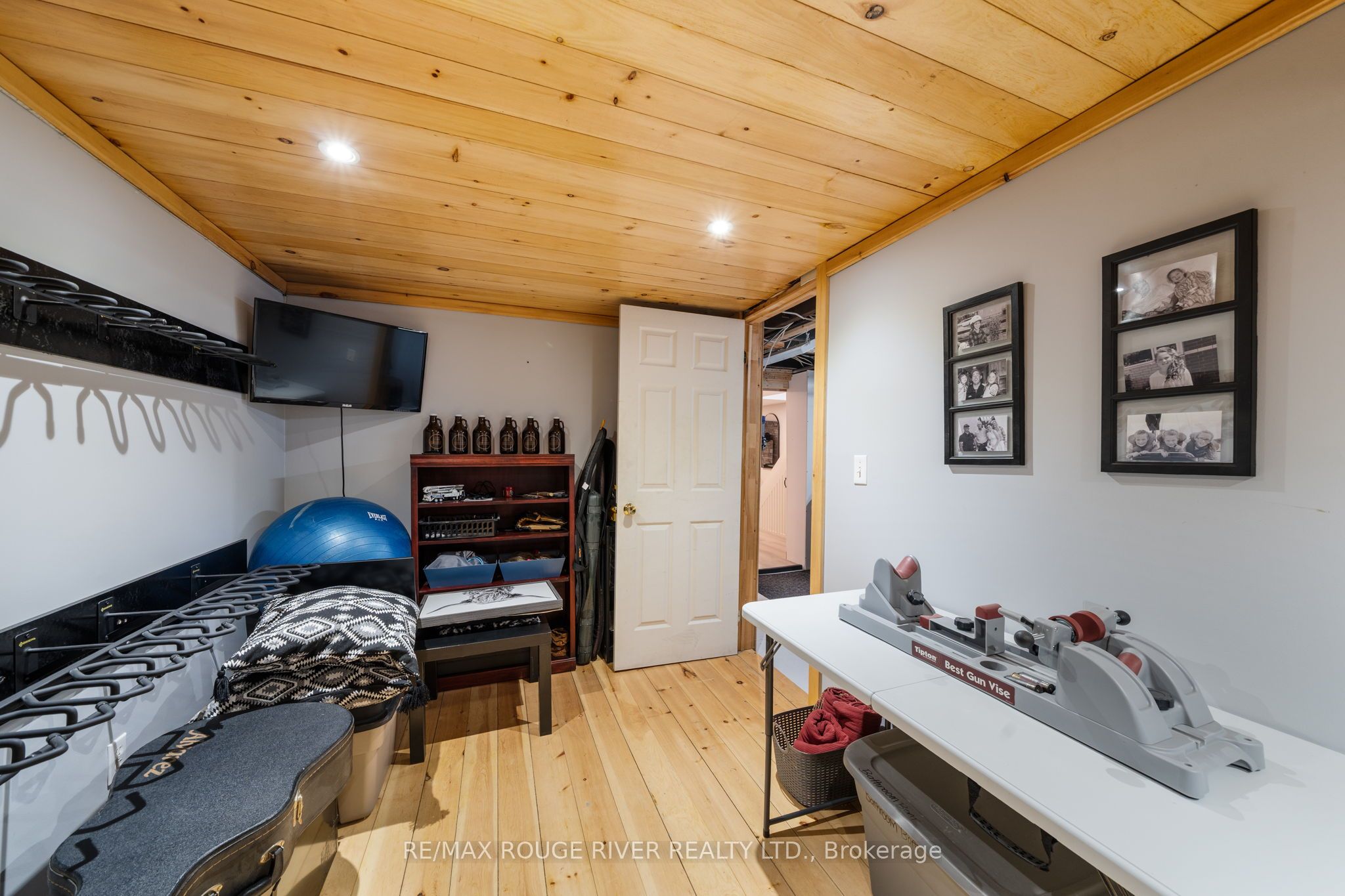 566 Cottingham Road Property Photo 30