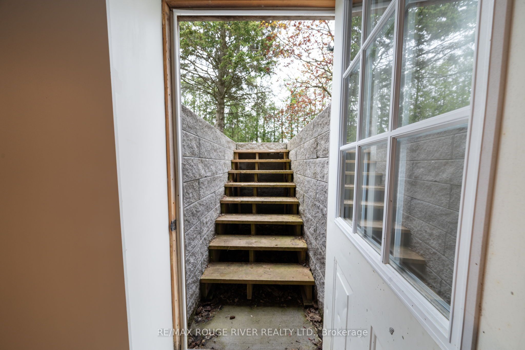 566 Cottingham Road Property Photo 31