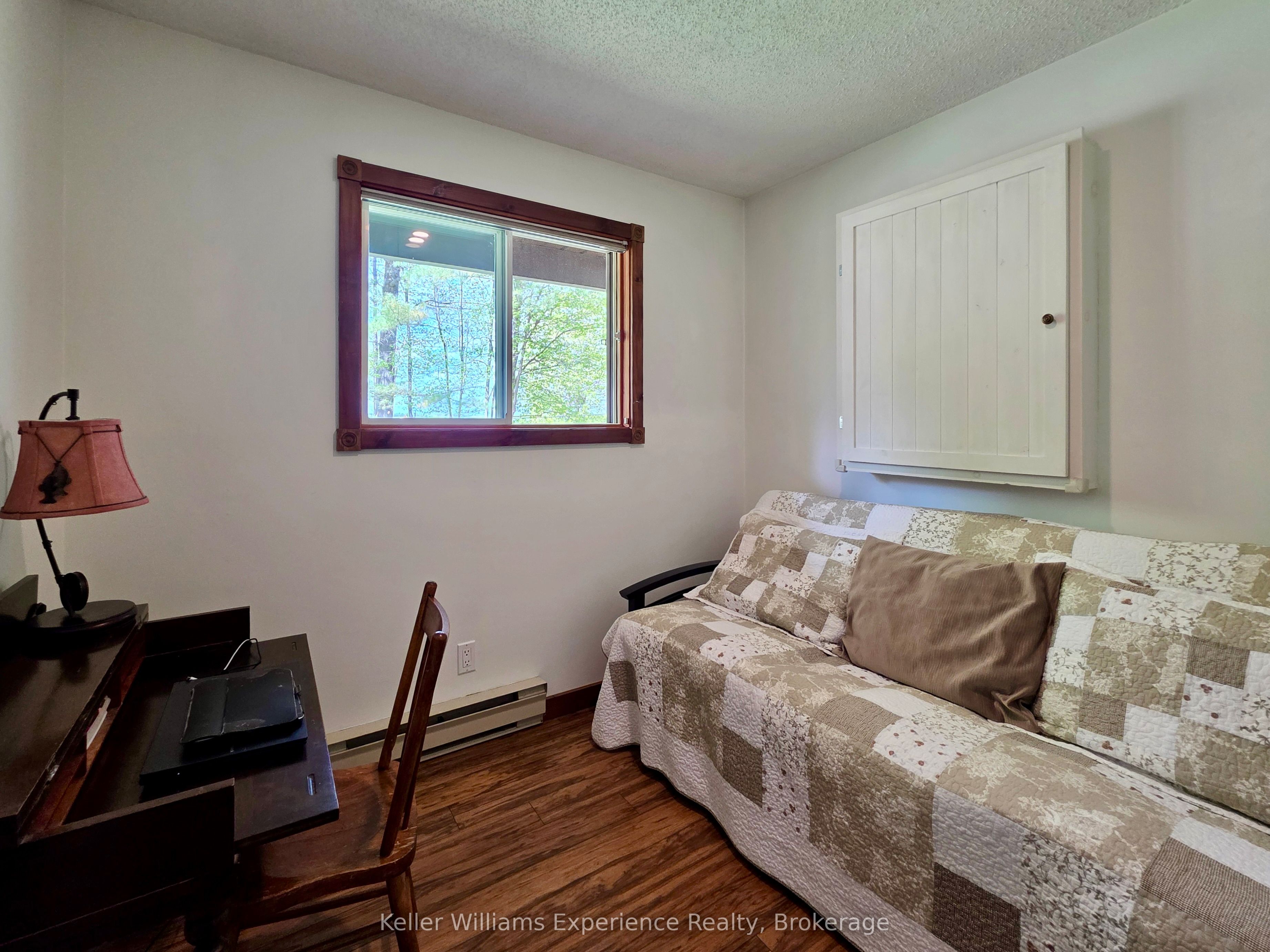 1035 Conway Crescent Property Photo 26