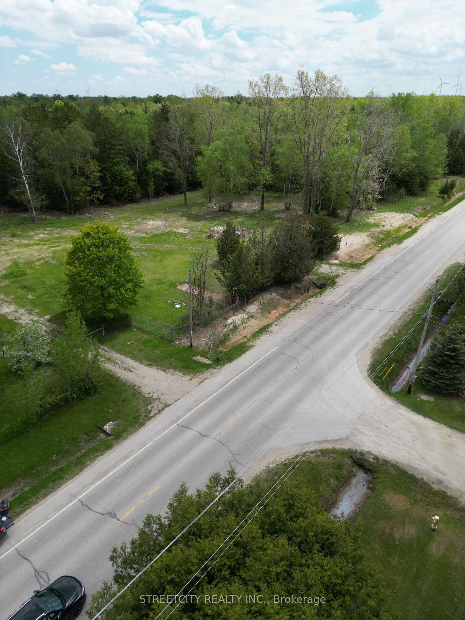 Con 19 Property Photo