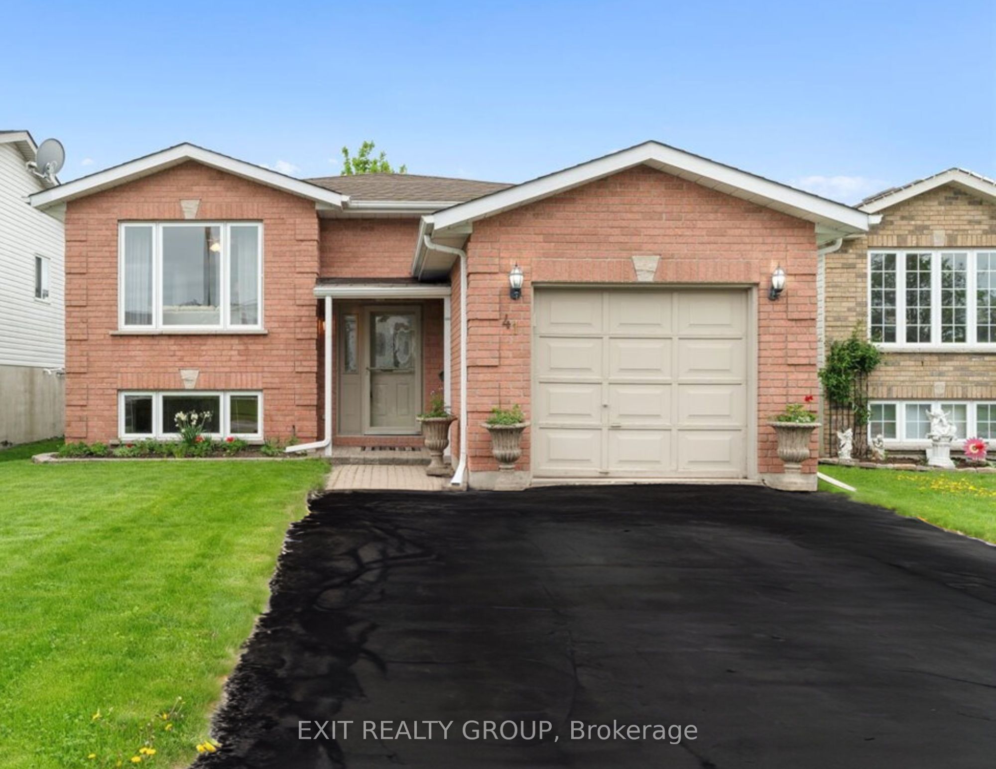 41 Faraday Gardens Property Photo 1
