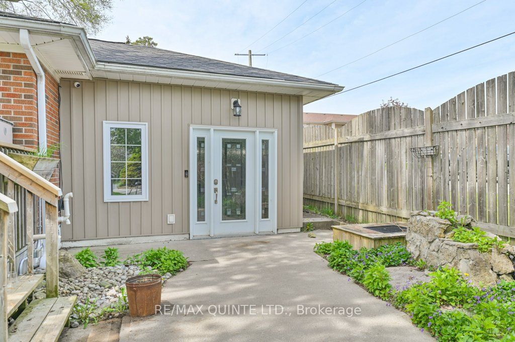 12 Fourth Avenue Property Photo 7