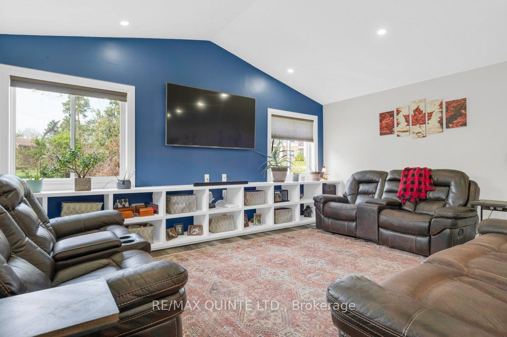 12 Fourth Avenue Property Photo 18