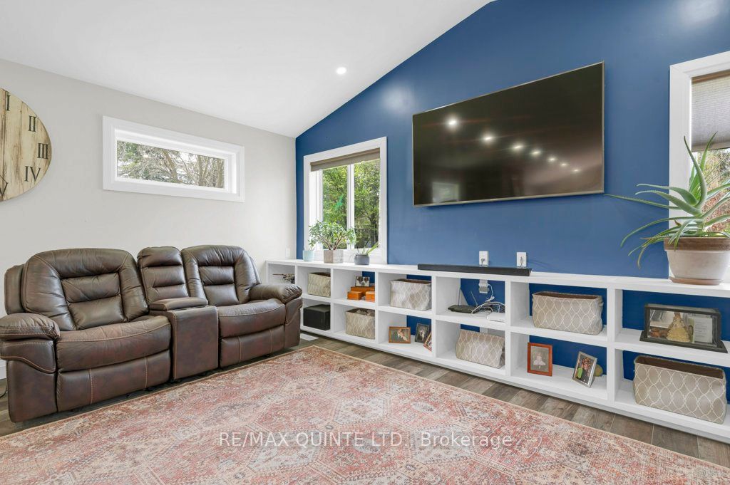 12 Fourth Avenue Property Photo 19