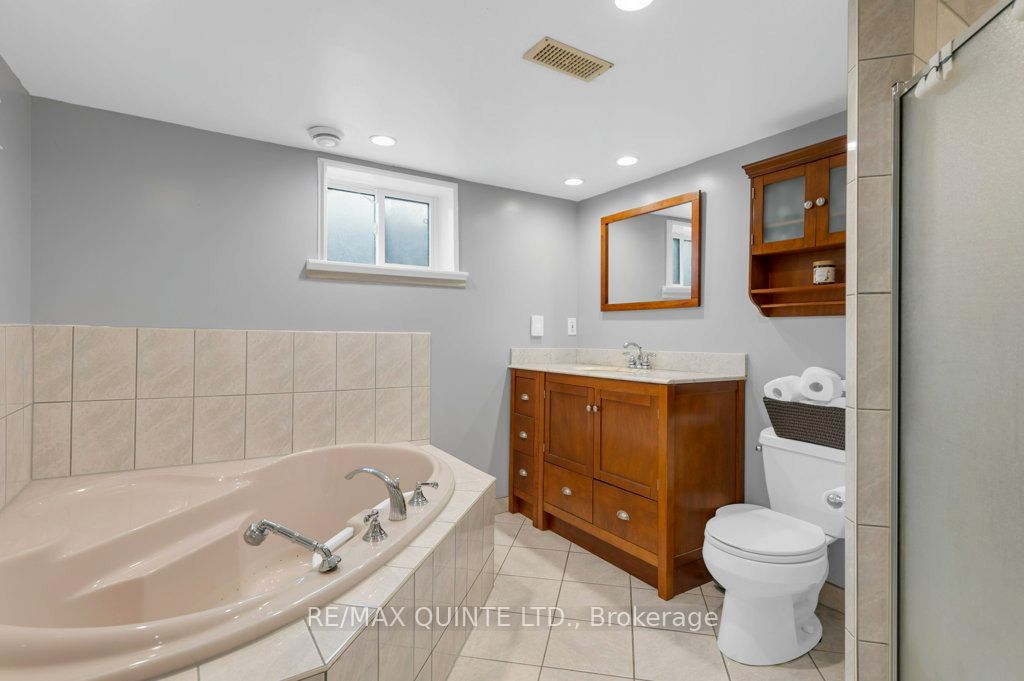 12 Fourth Avenue Property Photo 36