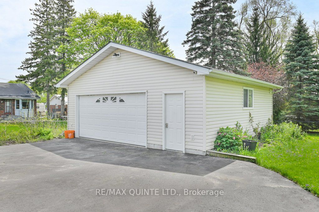 12 Fourth Avenue Property Photo 45
