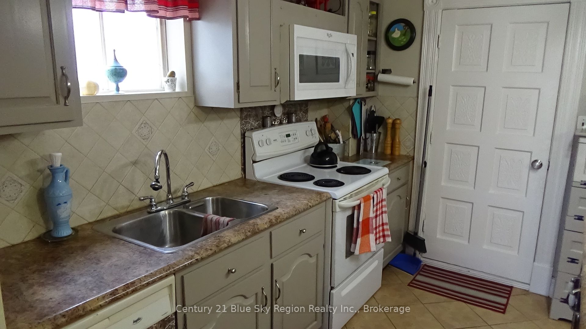 176 Church Street Property Photo 20