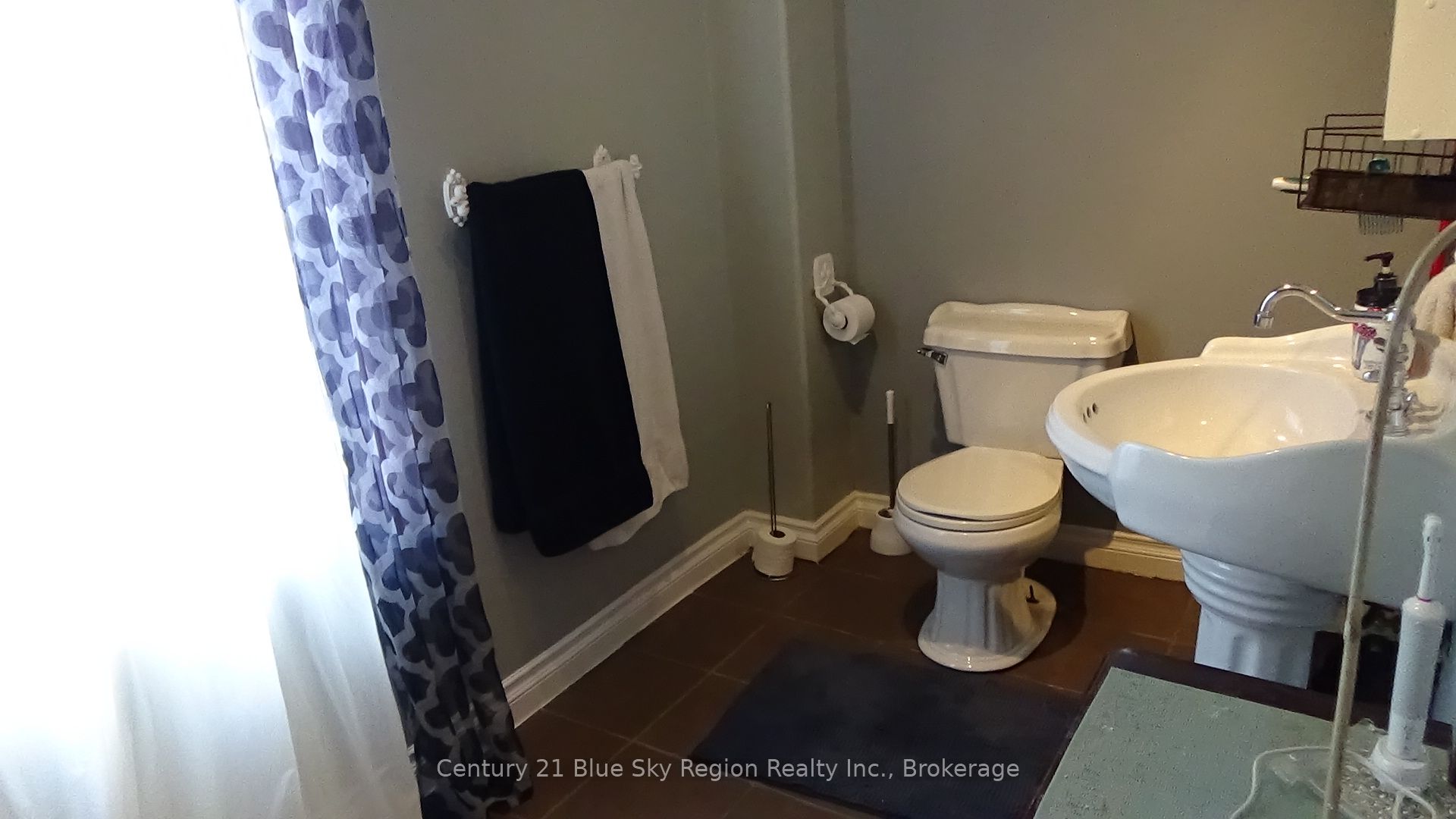 176 Church Street Property Photo 27