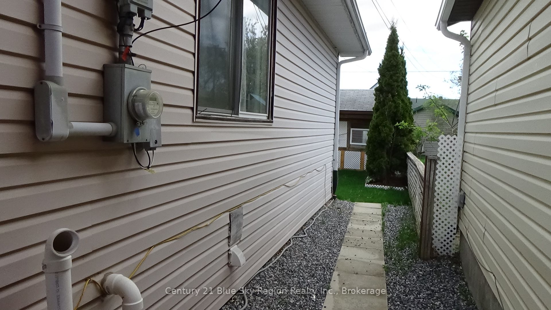176 Church Street Property Photo 38