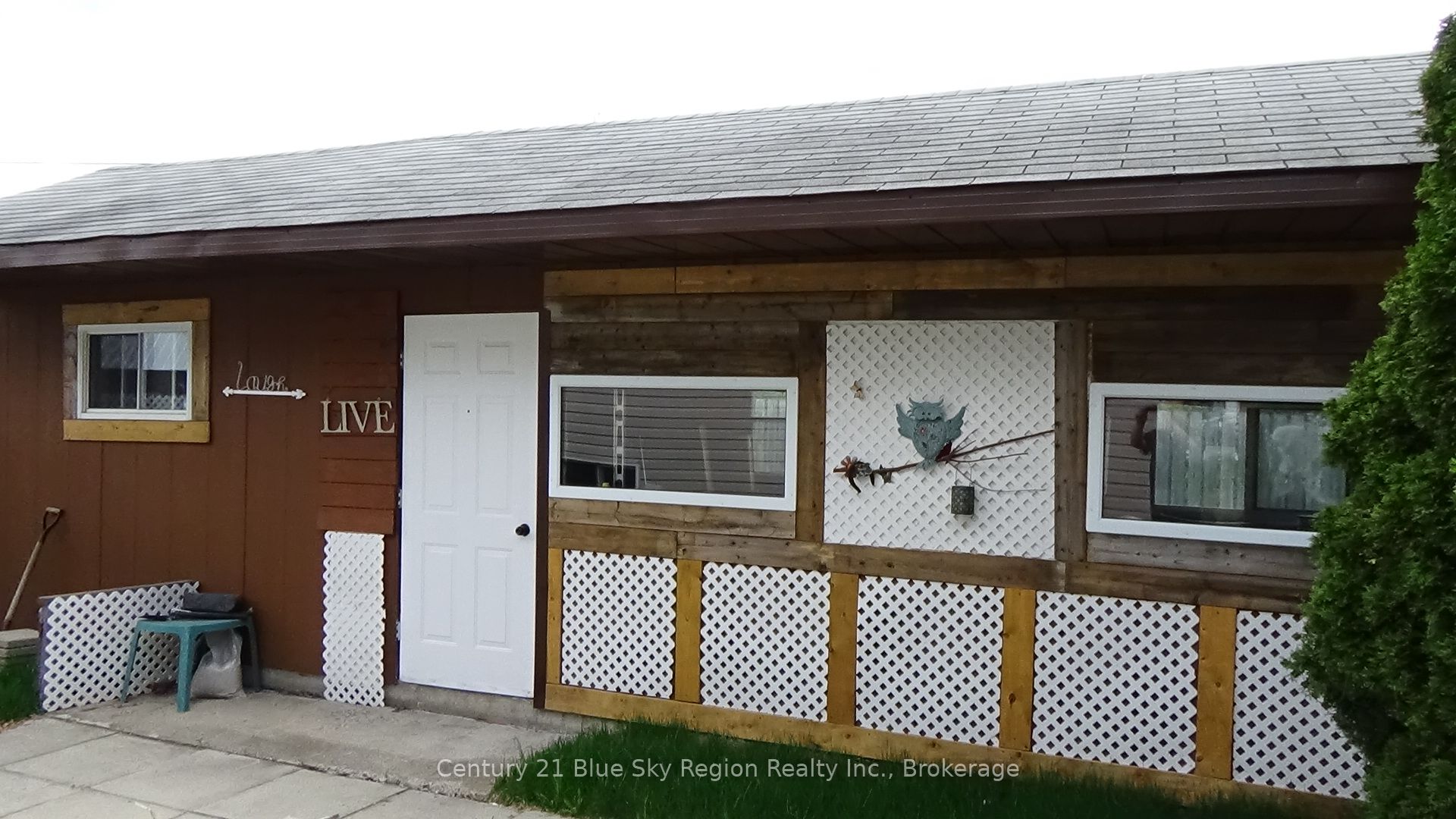 176 Church Street Property Photo 40