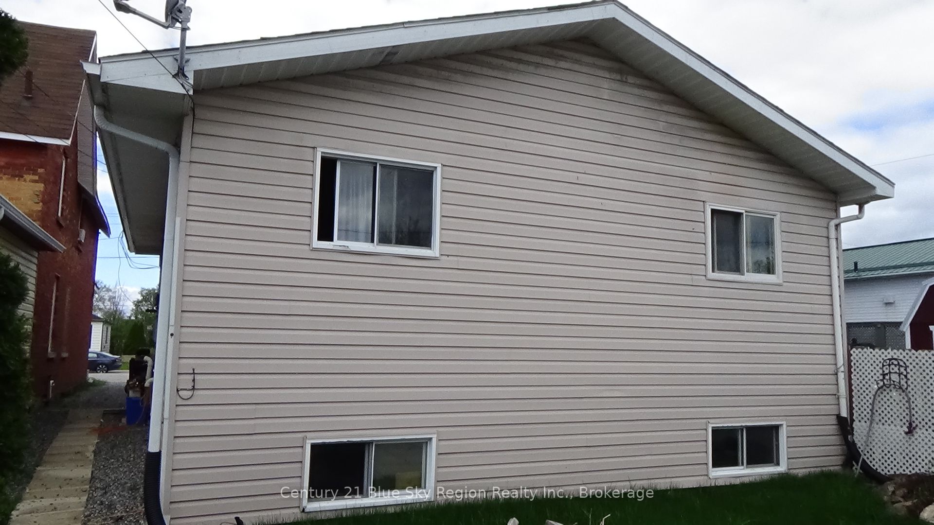 176 Church Street Property Photo 41