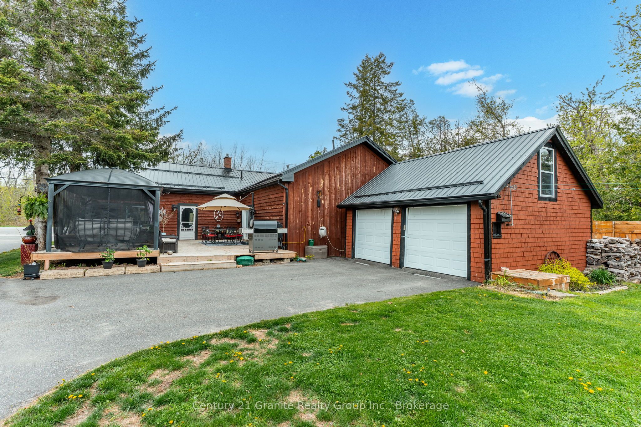 1736 Kirkfield Road Property Photo 1