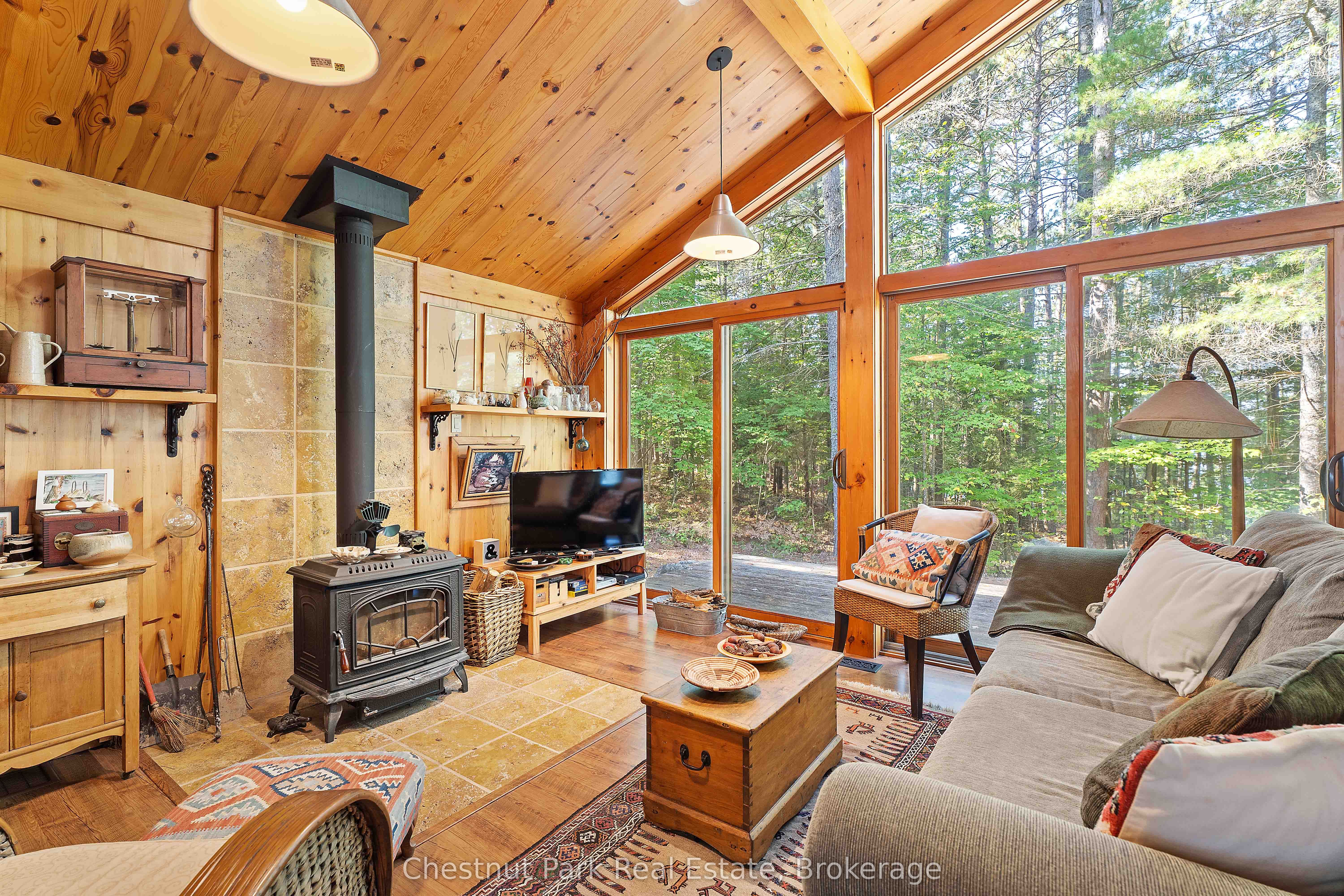 10000 Soyers - Brown Island Property Photo 10