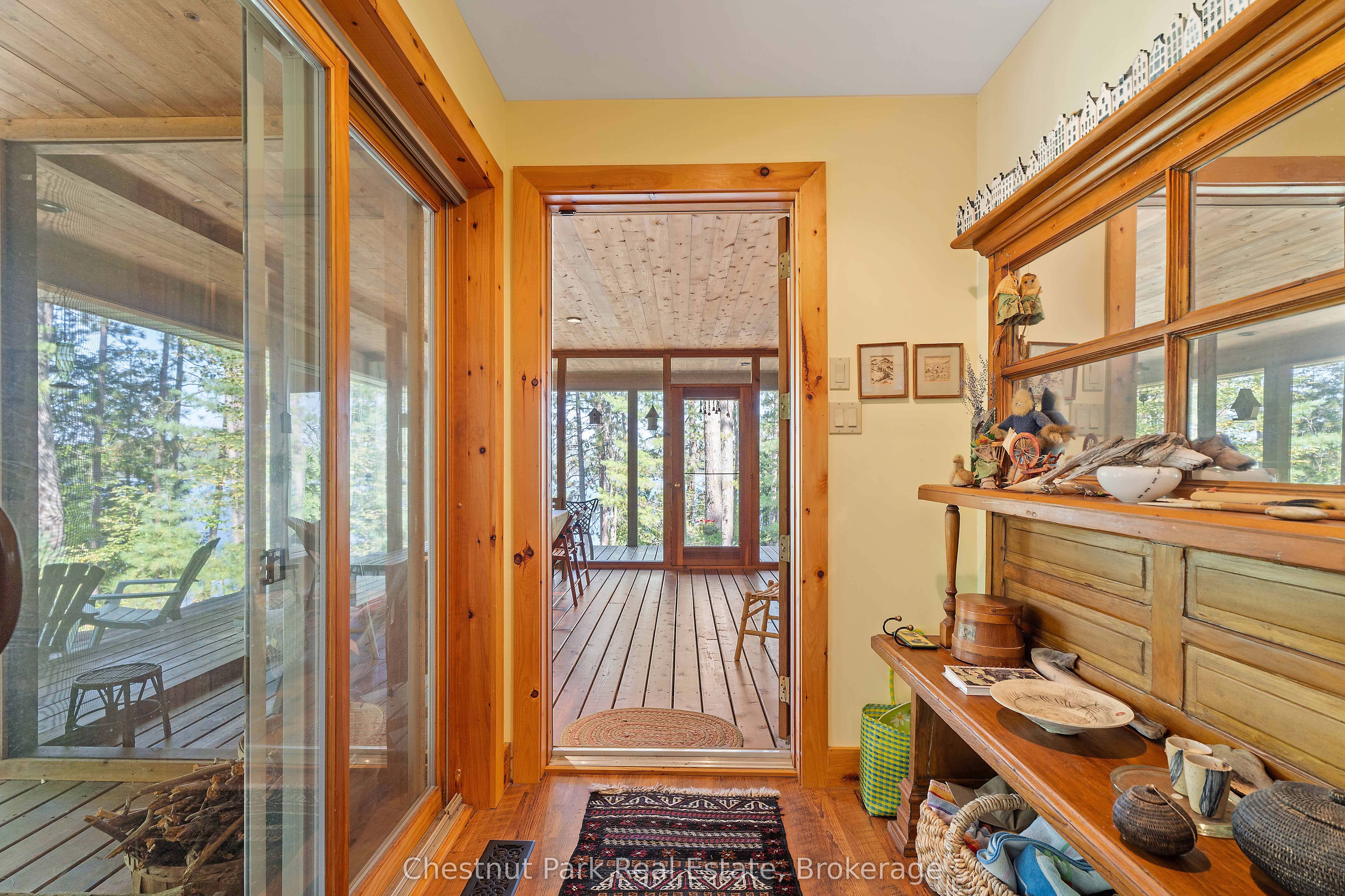 10000 Soyers - Brown Island Property Photo 14